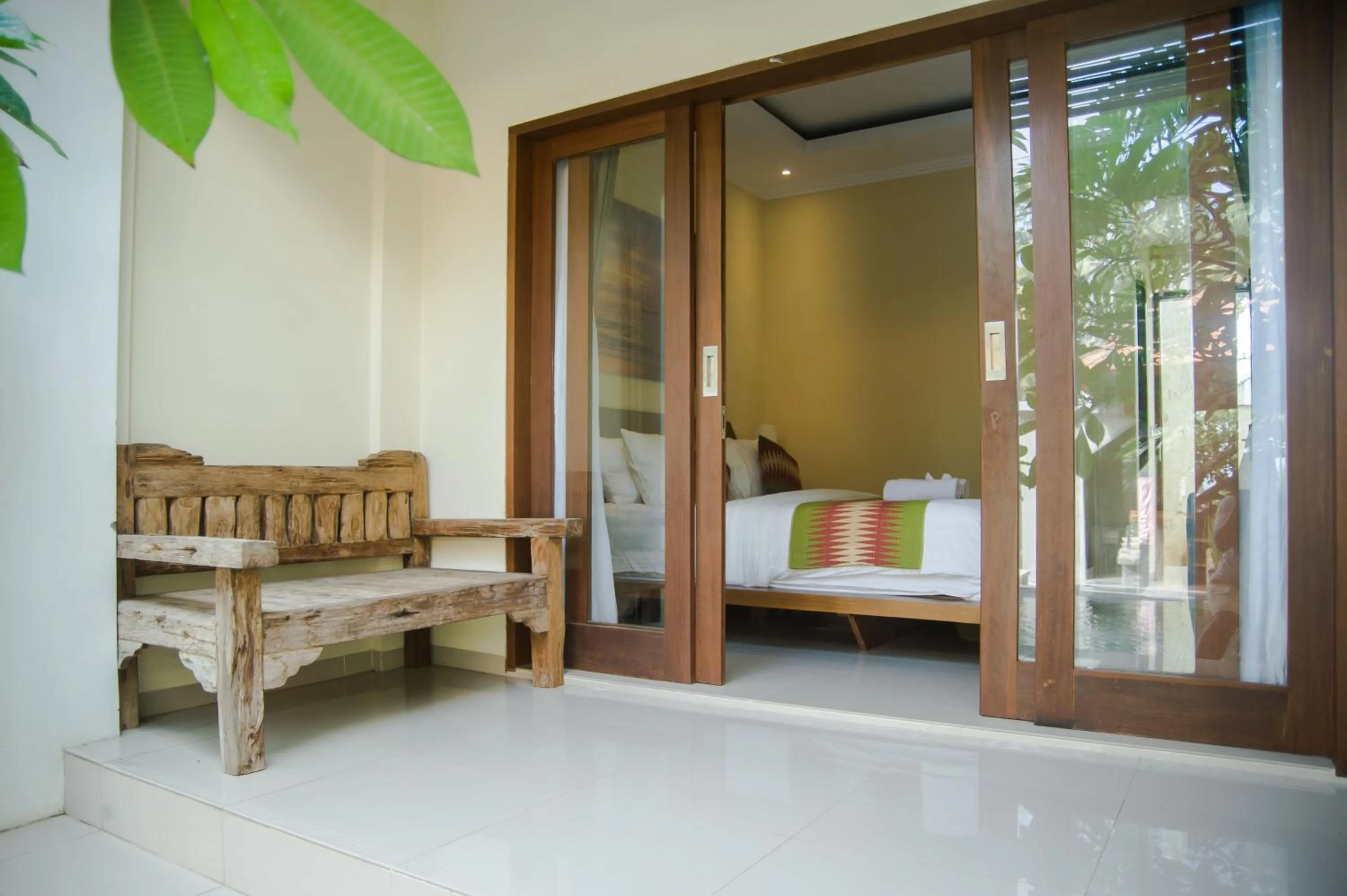 Balcony/Terrace, Bed in Akatara Hotel