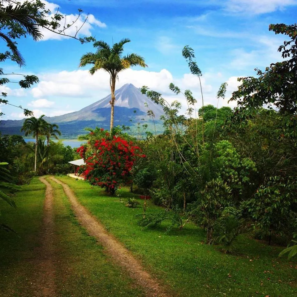 Garden in Essence Arenal Spa & Yoga