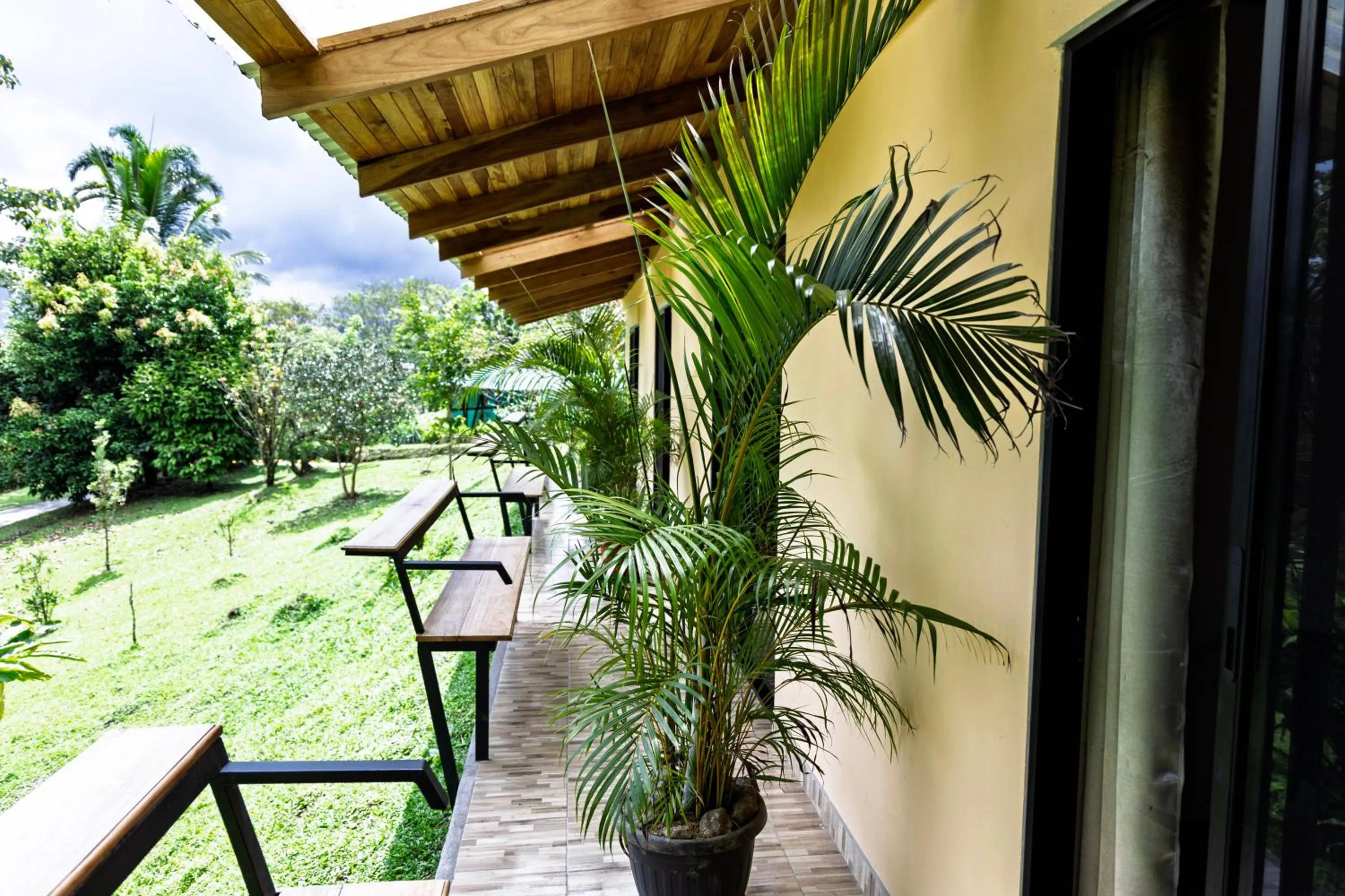 Garden in Essence Arenal Spa & Yoga
