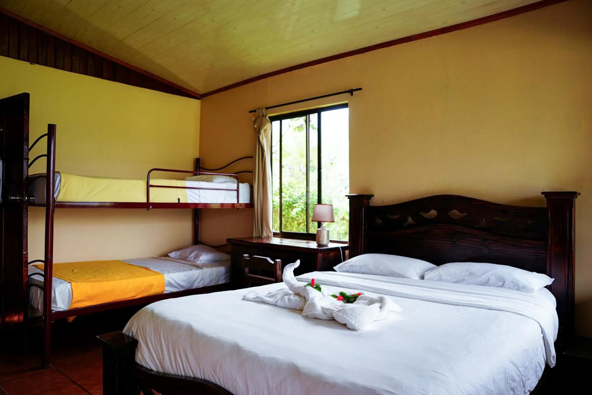Photo of the whole room, Bed in Essence Arenal Spa & Yoga