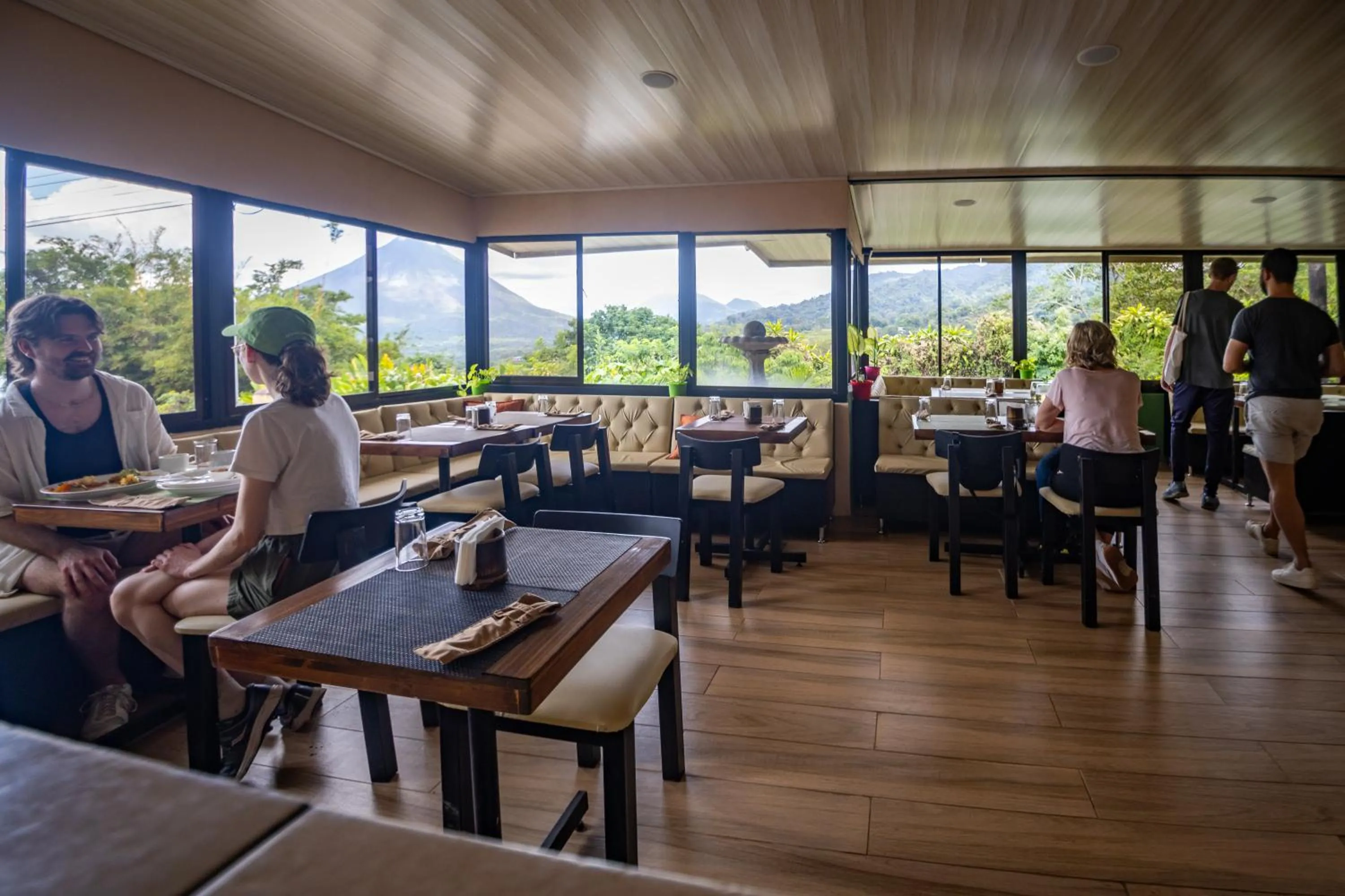 Essence Arenal Spa & Yoga