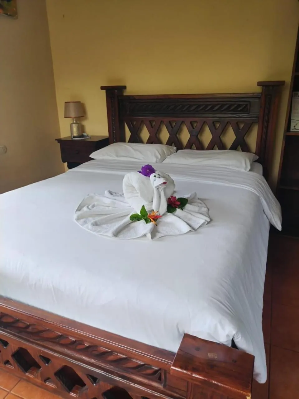 Photo of the whole room, Bed in Essence Arenal Spa & Yoga