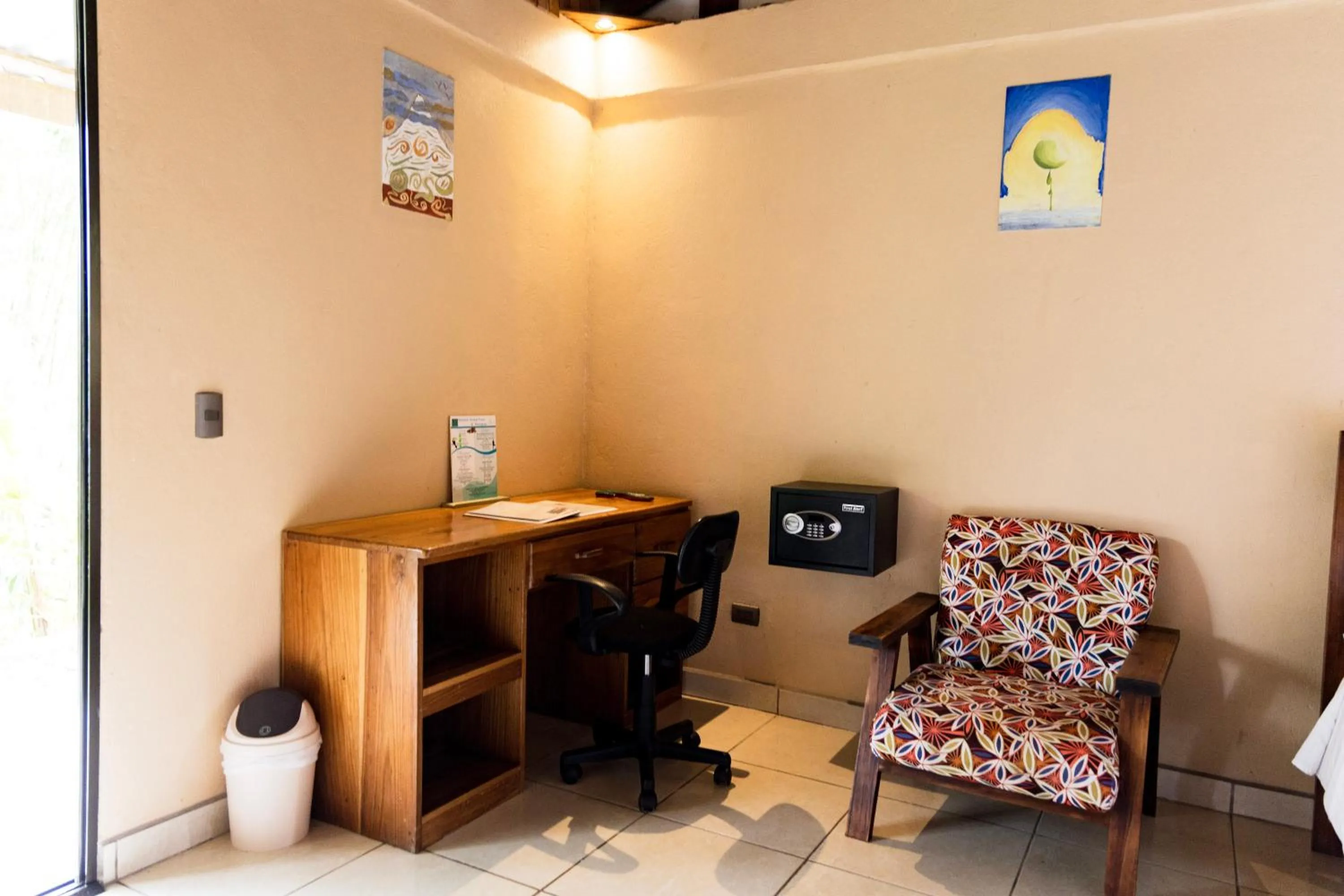 Seating area in Essence Arenal Spa & Yoga