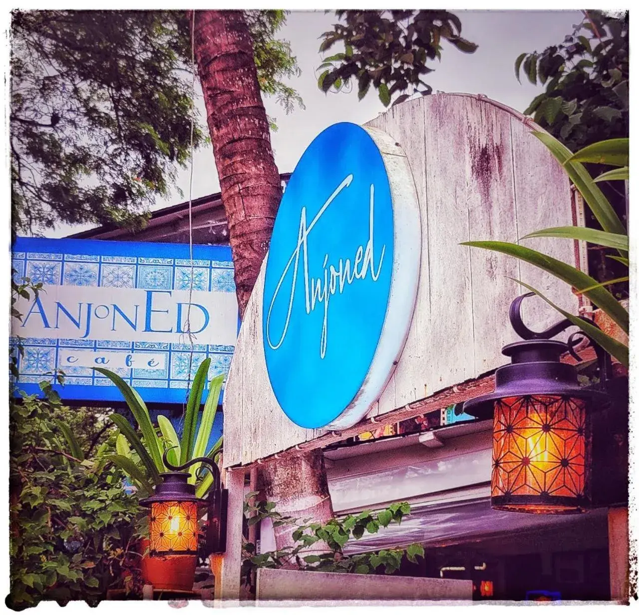 Anjoned Hostel & Cafe Anjoned Hostel & Cafe