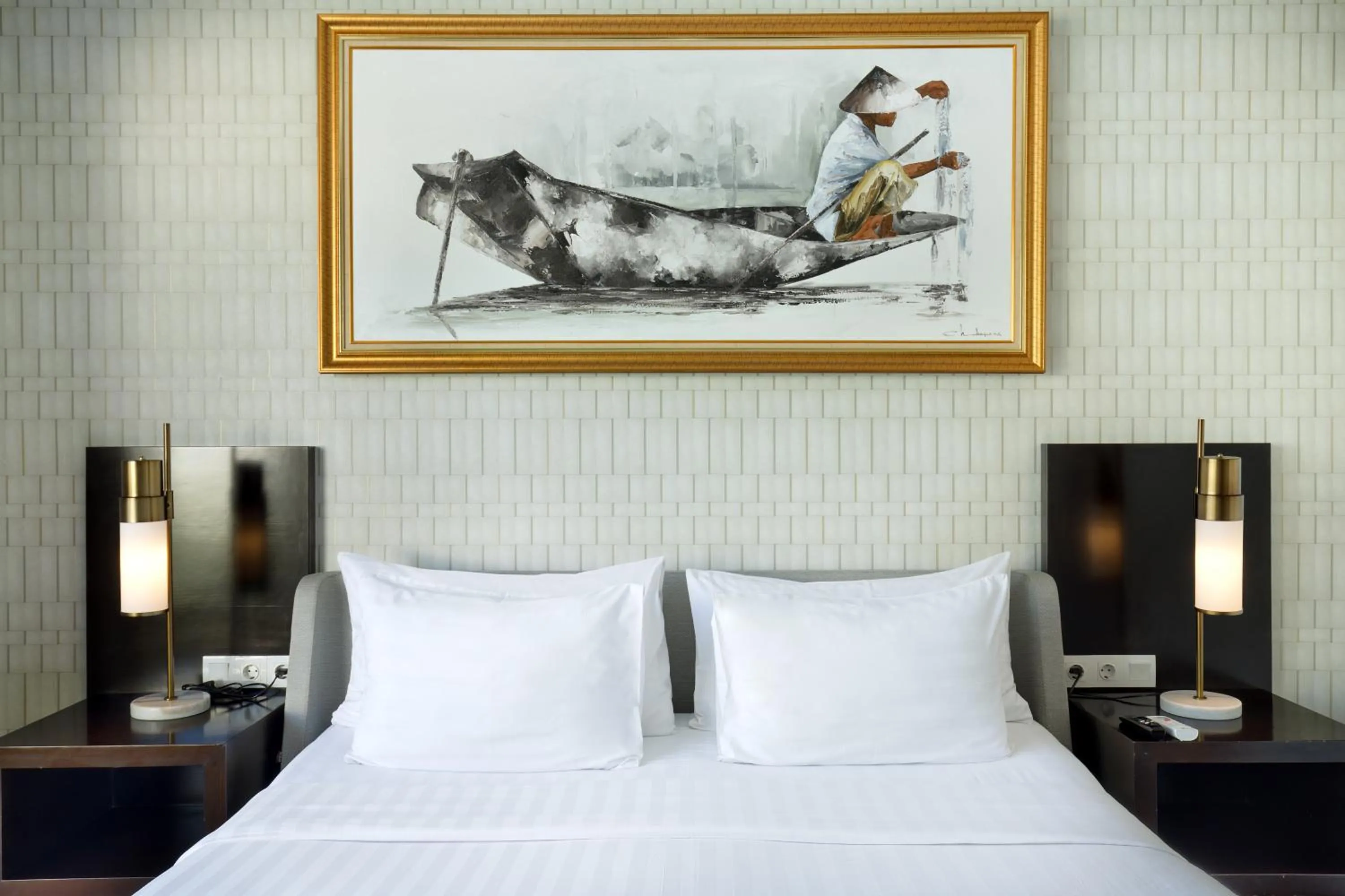 Bed in The Claremont Luxury Villas