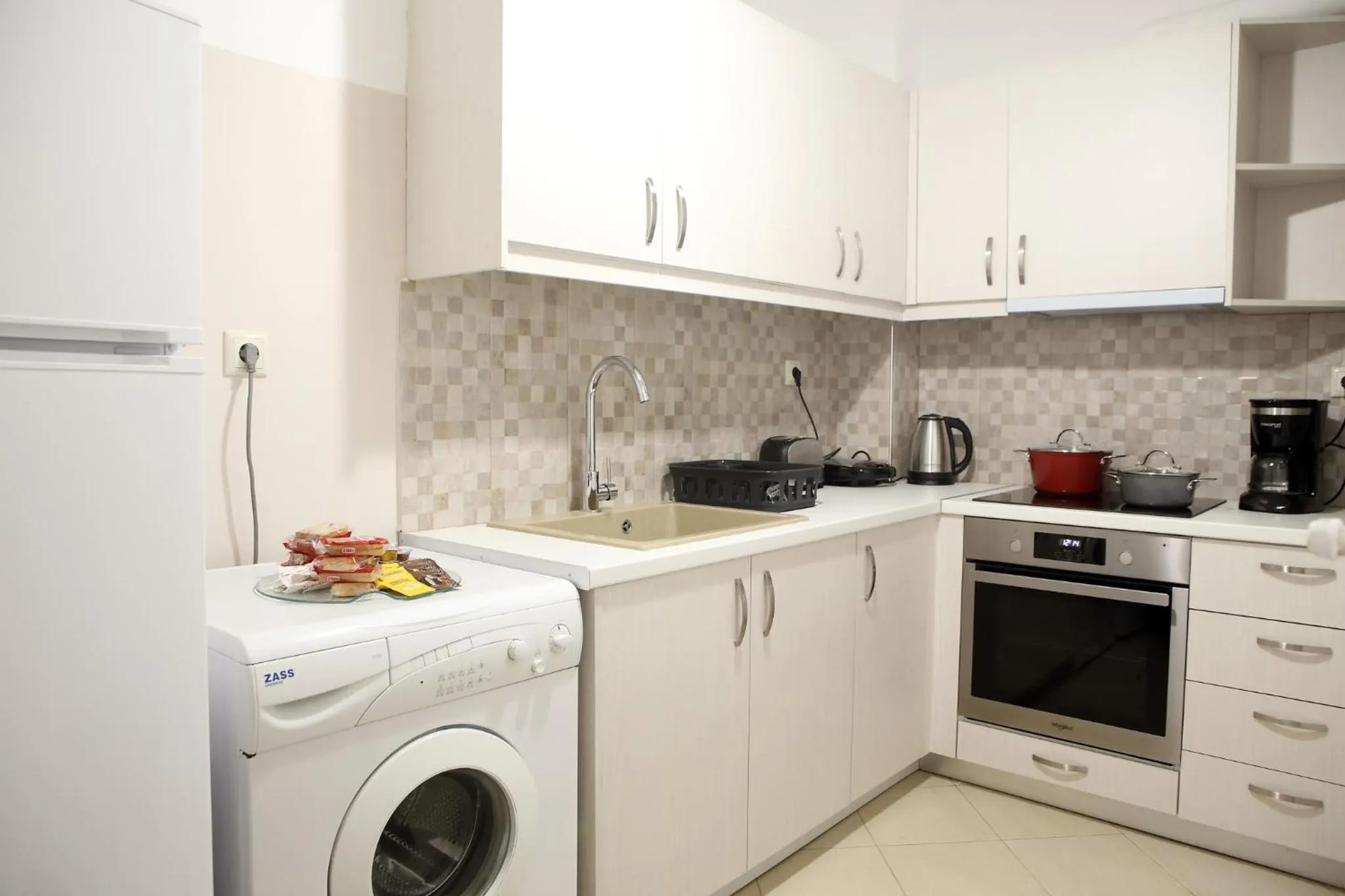 Coffee/tea facilities in Best House, Athens Central Flat, Ithakis Str