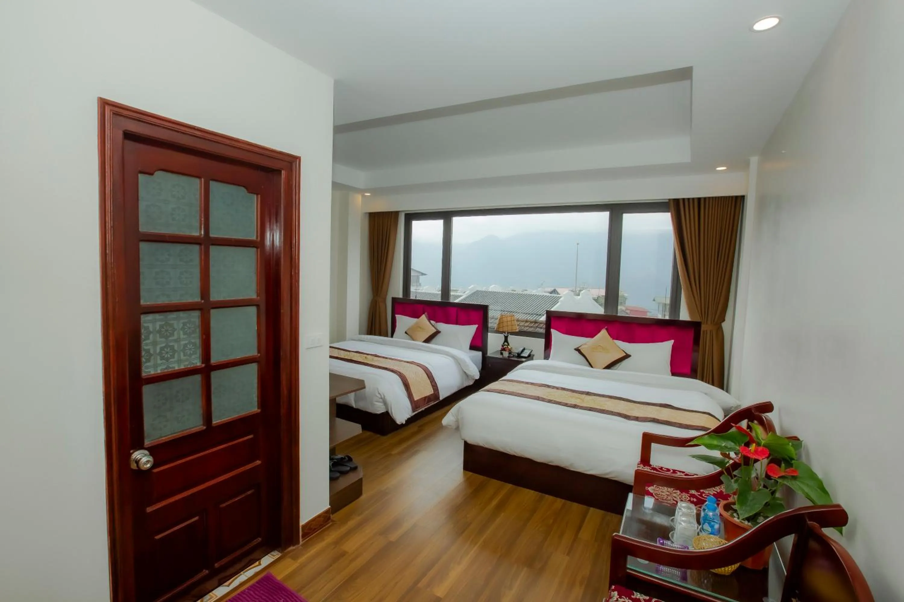 Bed in SAPA KING HOTEL HUNG VUONG HOTEl