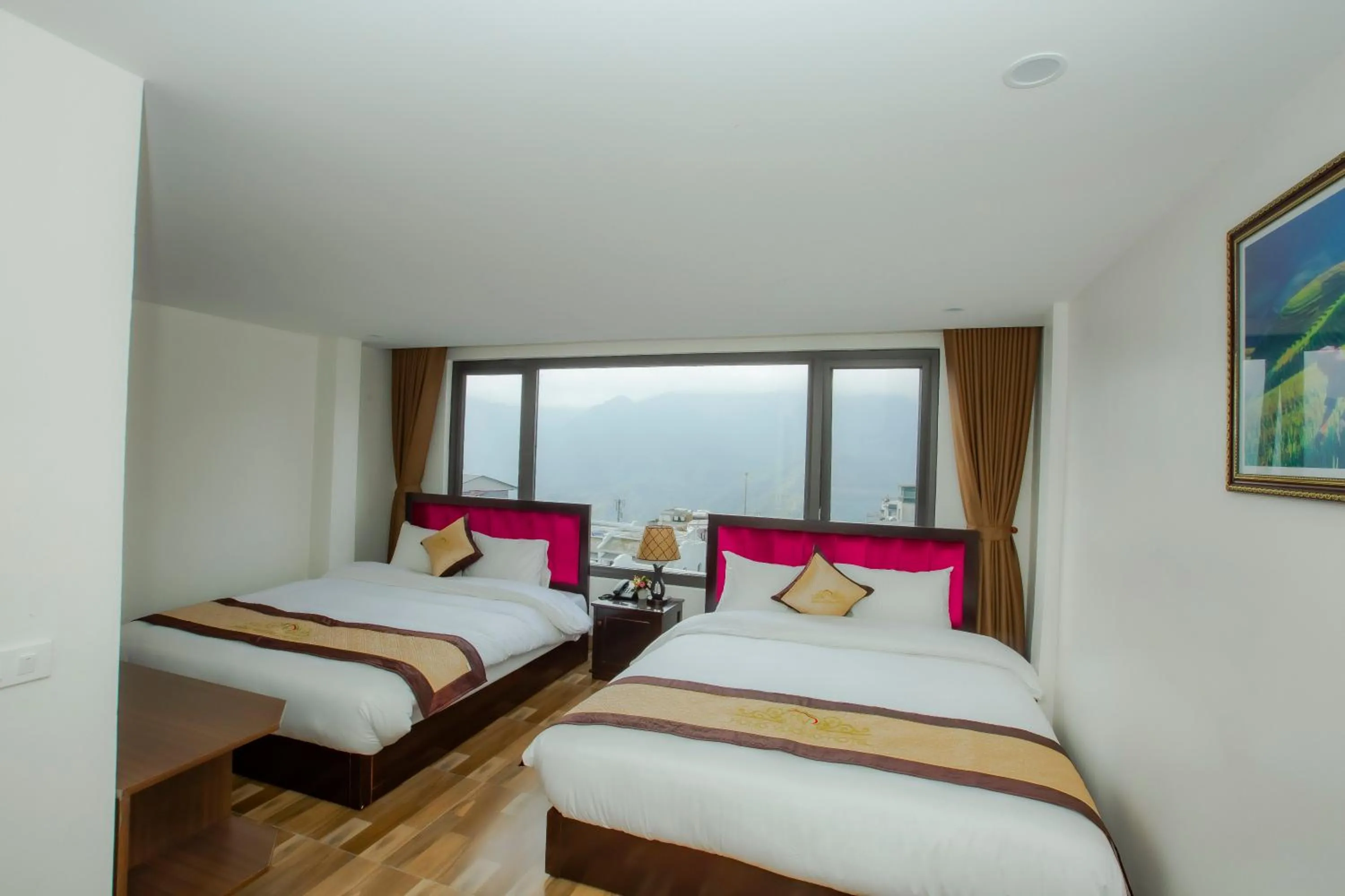 Bed in SAPA KING HOTEL HUNG VUONG HOTEl