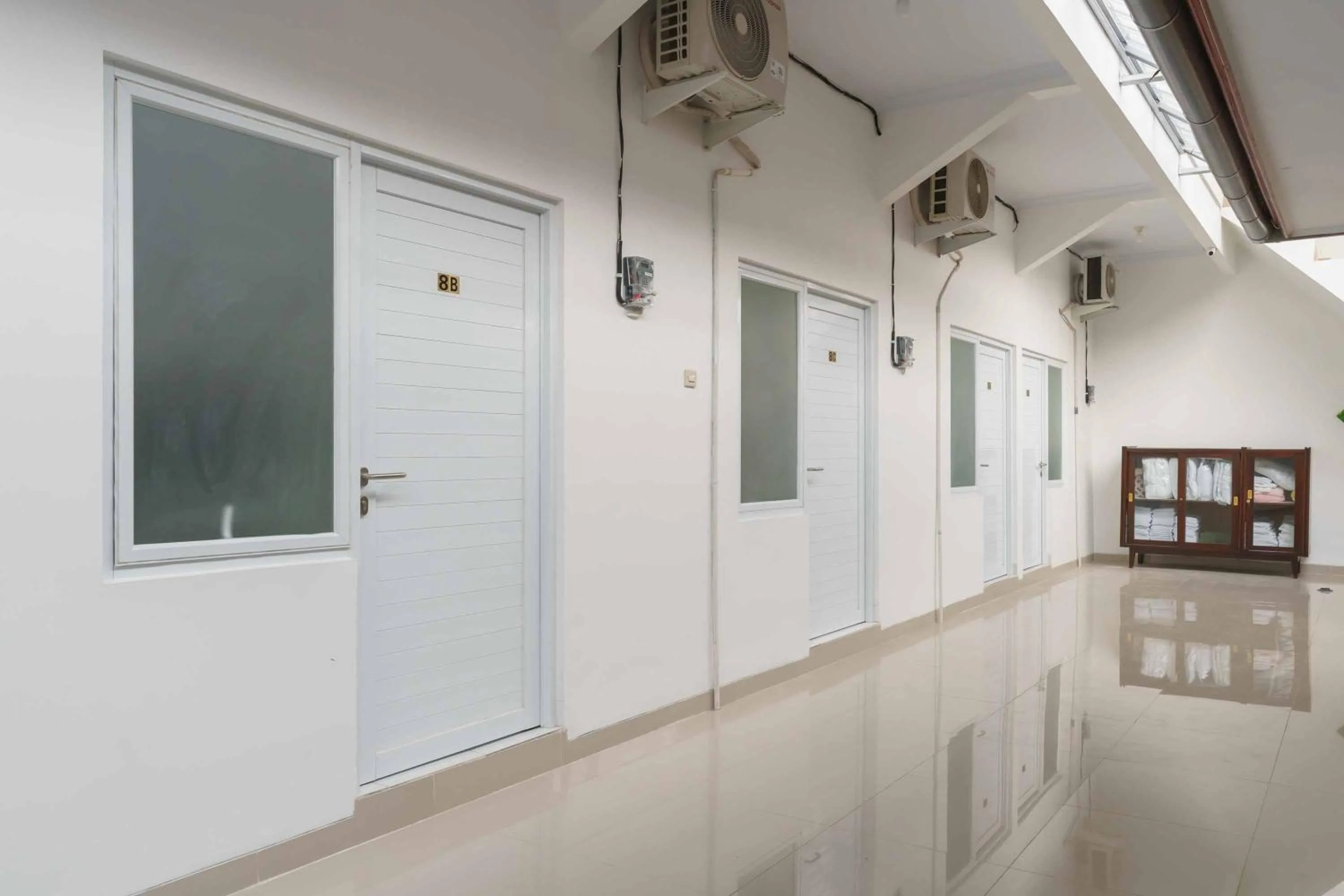 RedDoorz Syariah near Exit Toll Jatiwarna 2