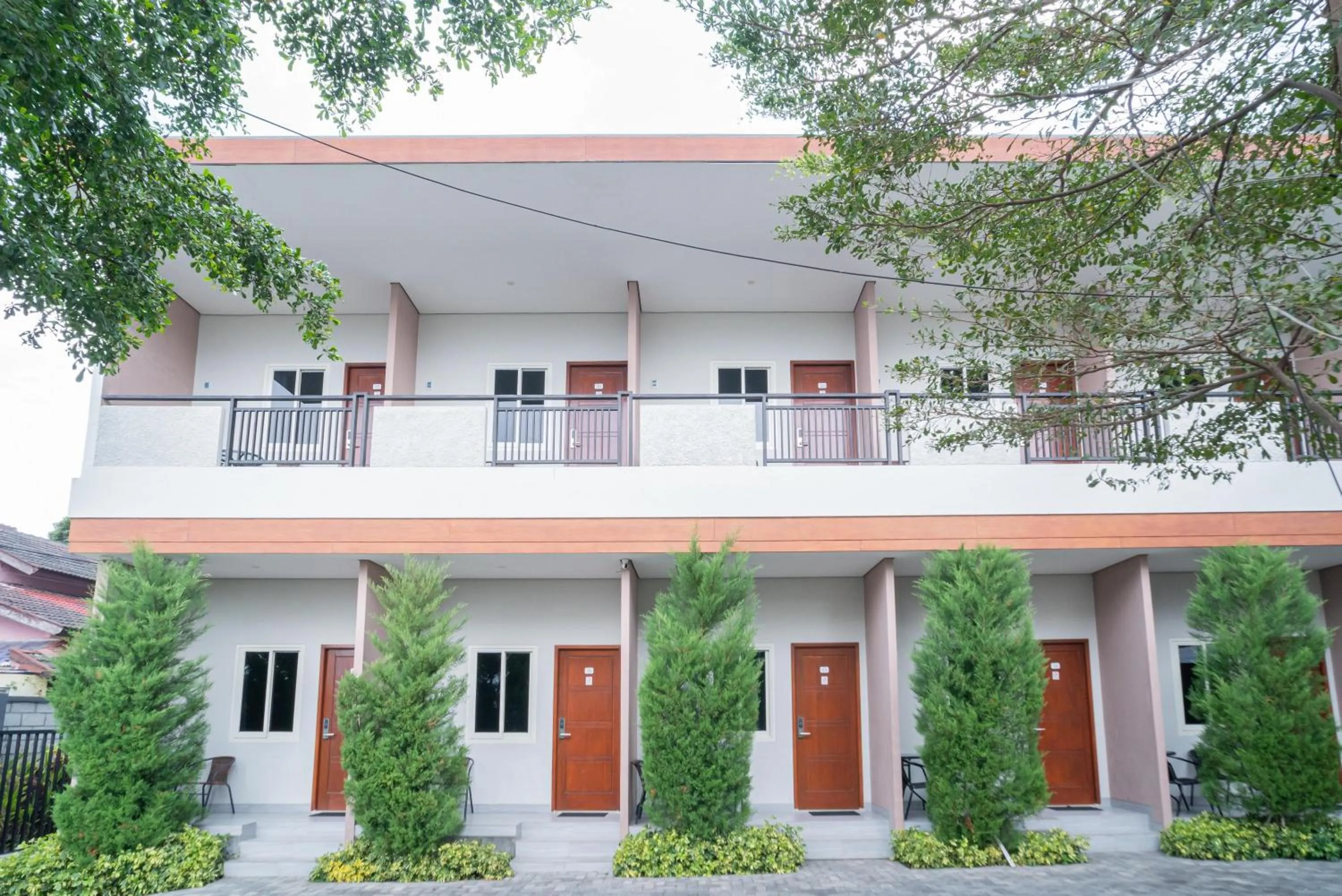 Property building in Urbanview Hotel Bubusini Batu by RedDoorz