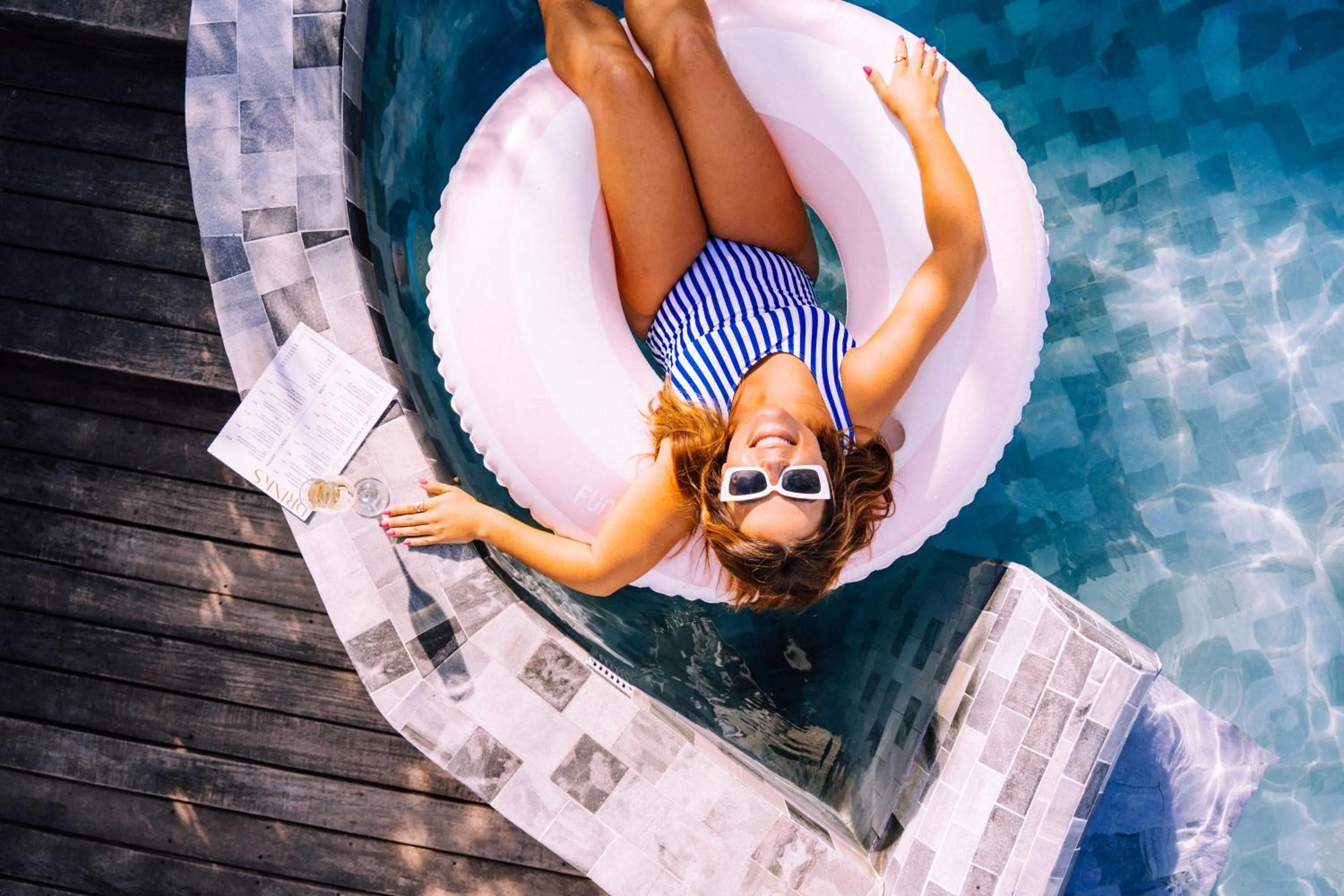 Swimming pool in Tropical Suites Hotel