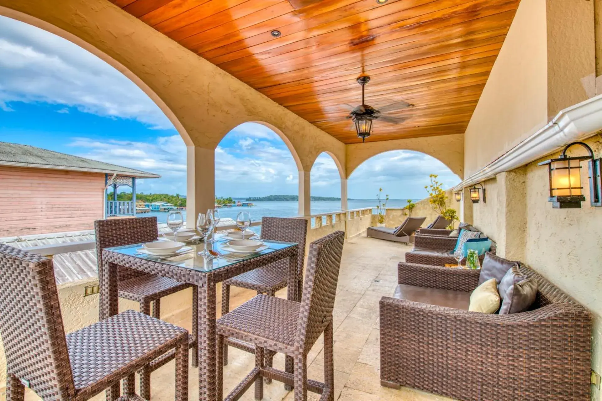 Two-Bedroom Penthouse with Ocean View in Tropical Suites Hotel Two-Bedroom Penthouse with Ocean View in Tropical Suites Hotel