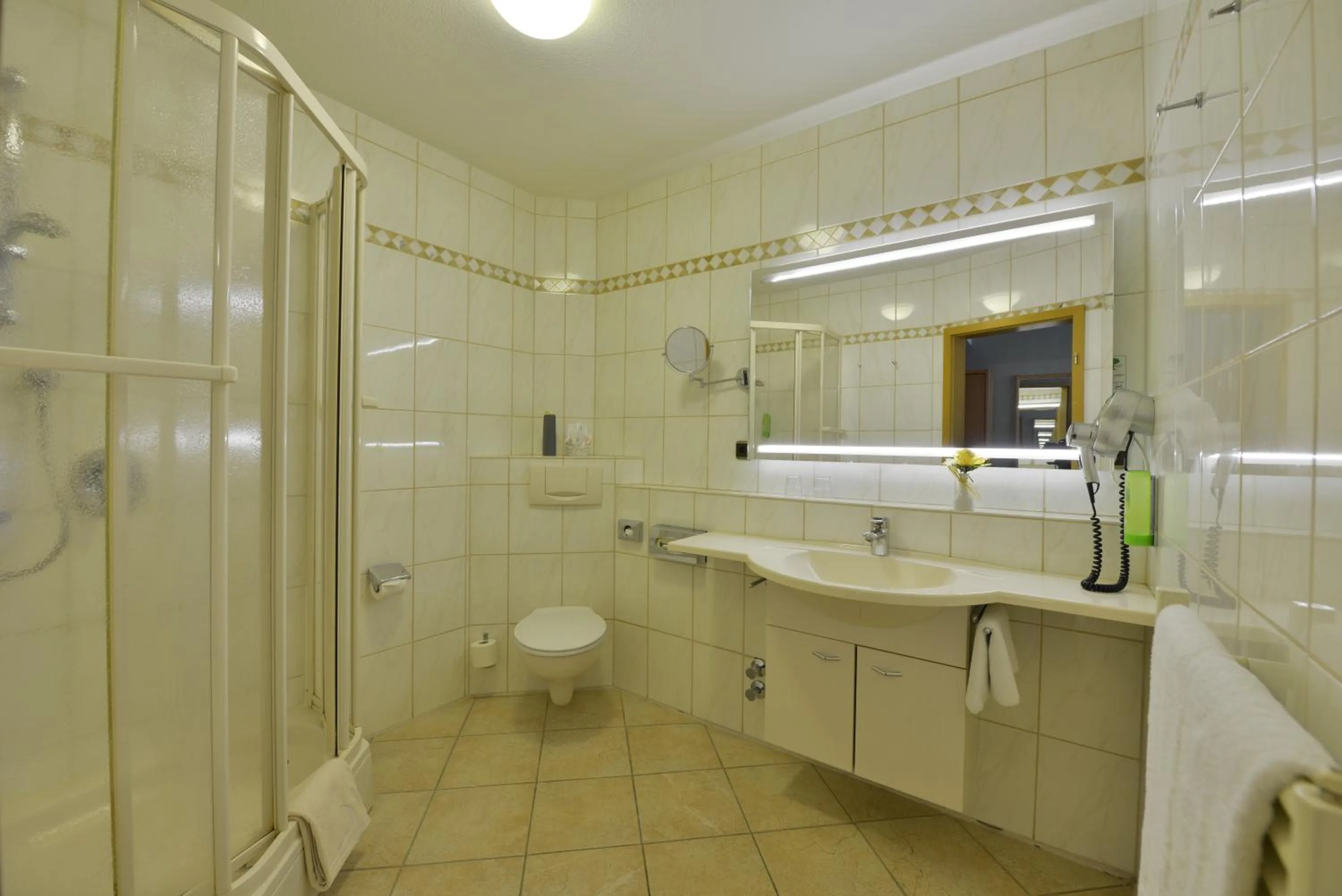 Comfort Single Room in Hotel Freund - Privathotels Dr Lohbeck