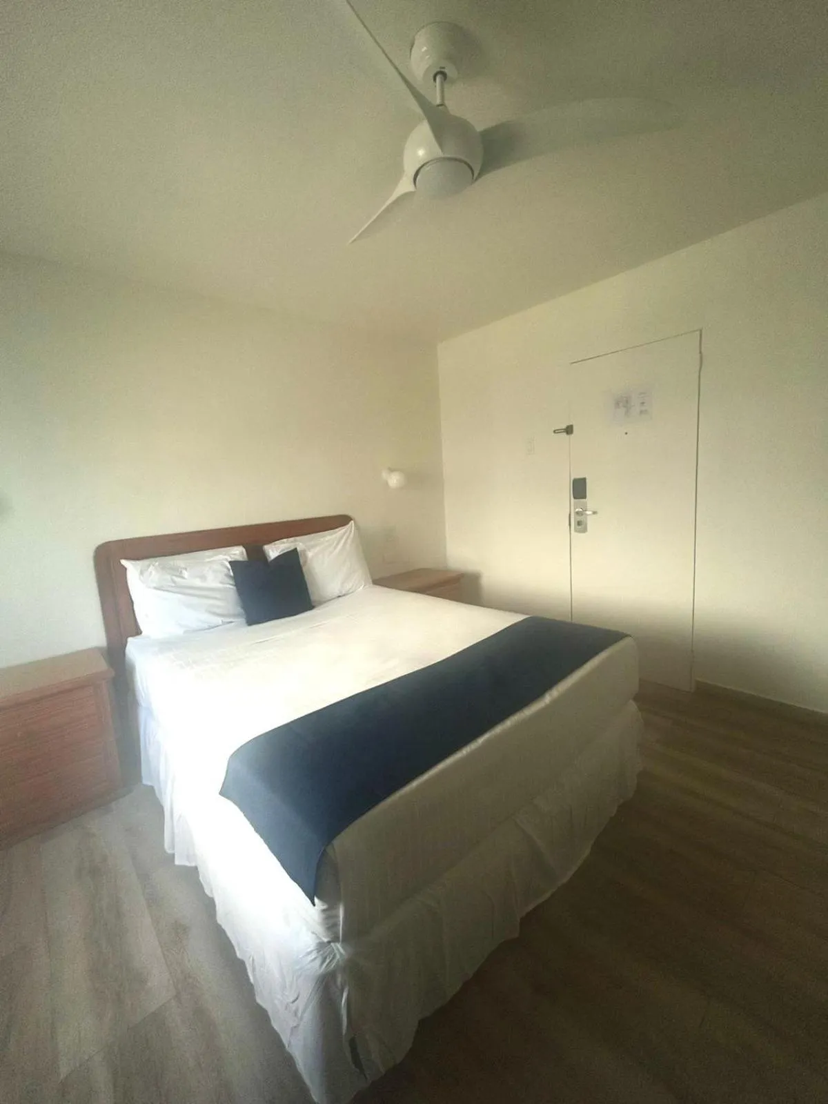 Bed in Seaview Beach Hotel