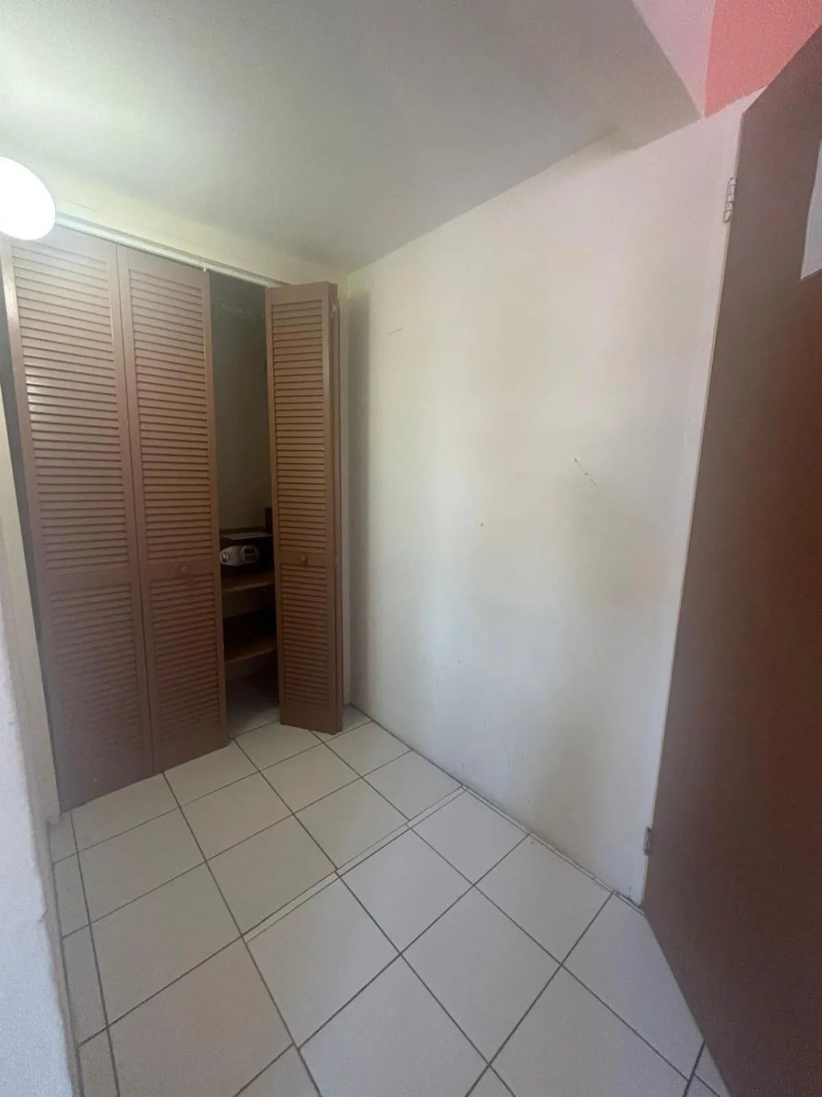 wardrobe in Seaview Beach Hotel