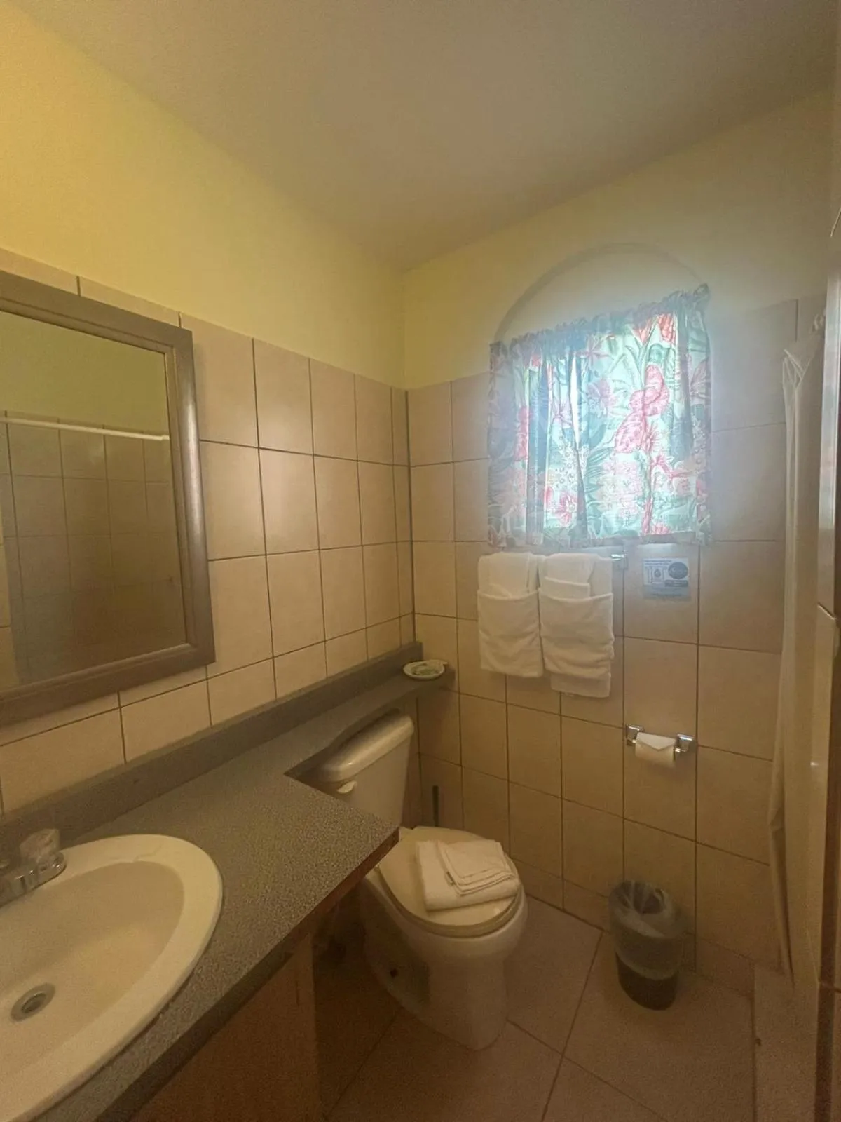 Toilet in Seaview Beach Hotel