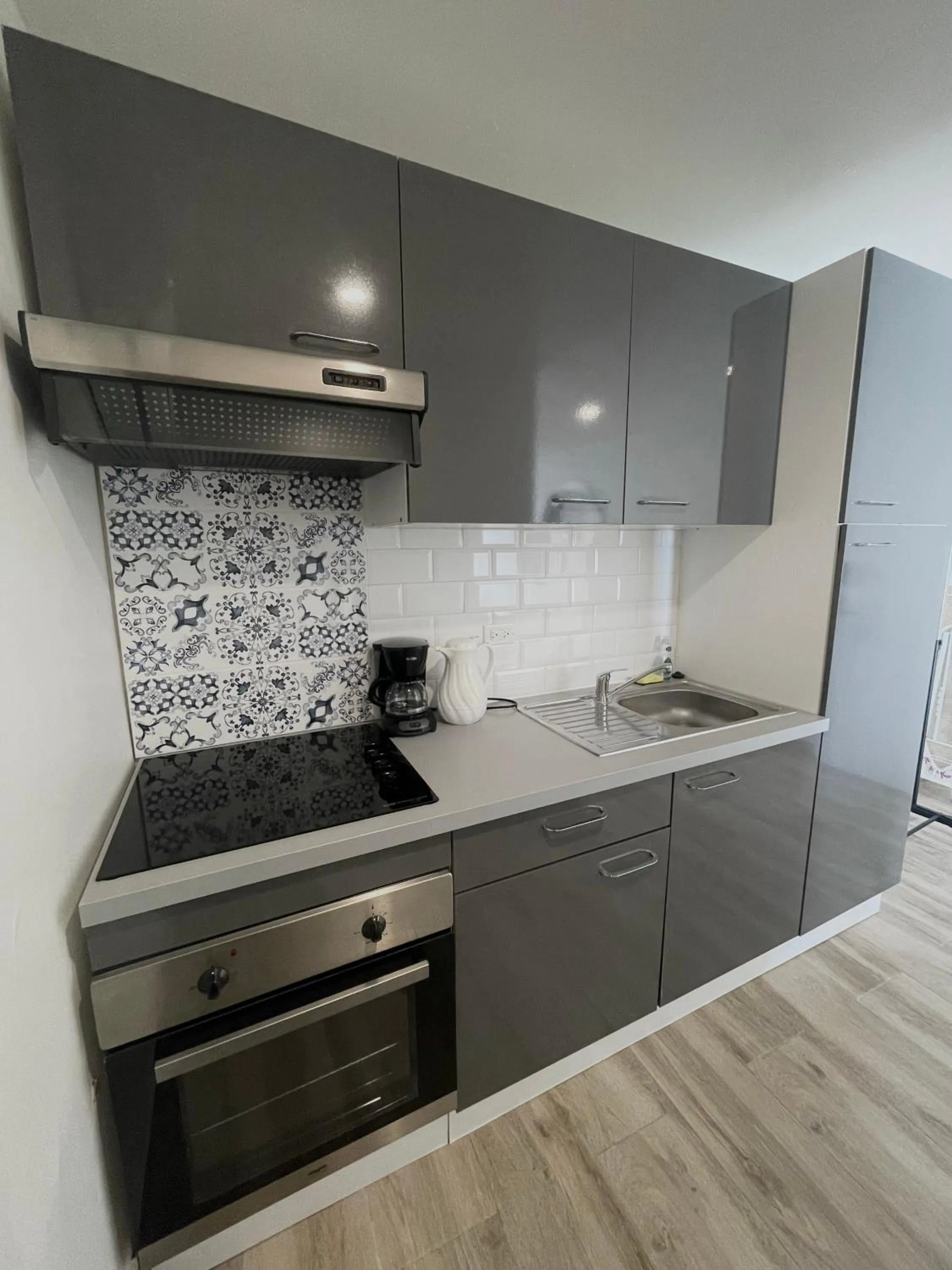 Kitchen or kitchenette in Seaview Beach Hotel