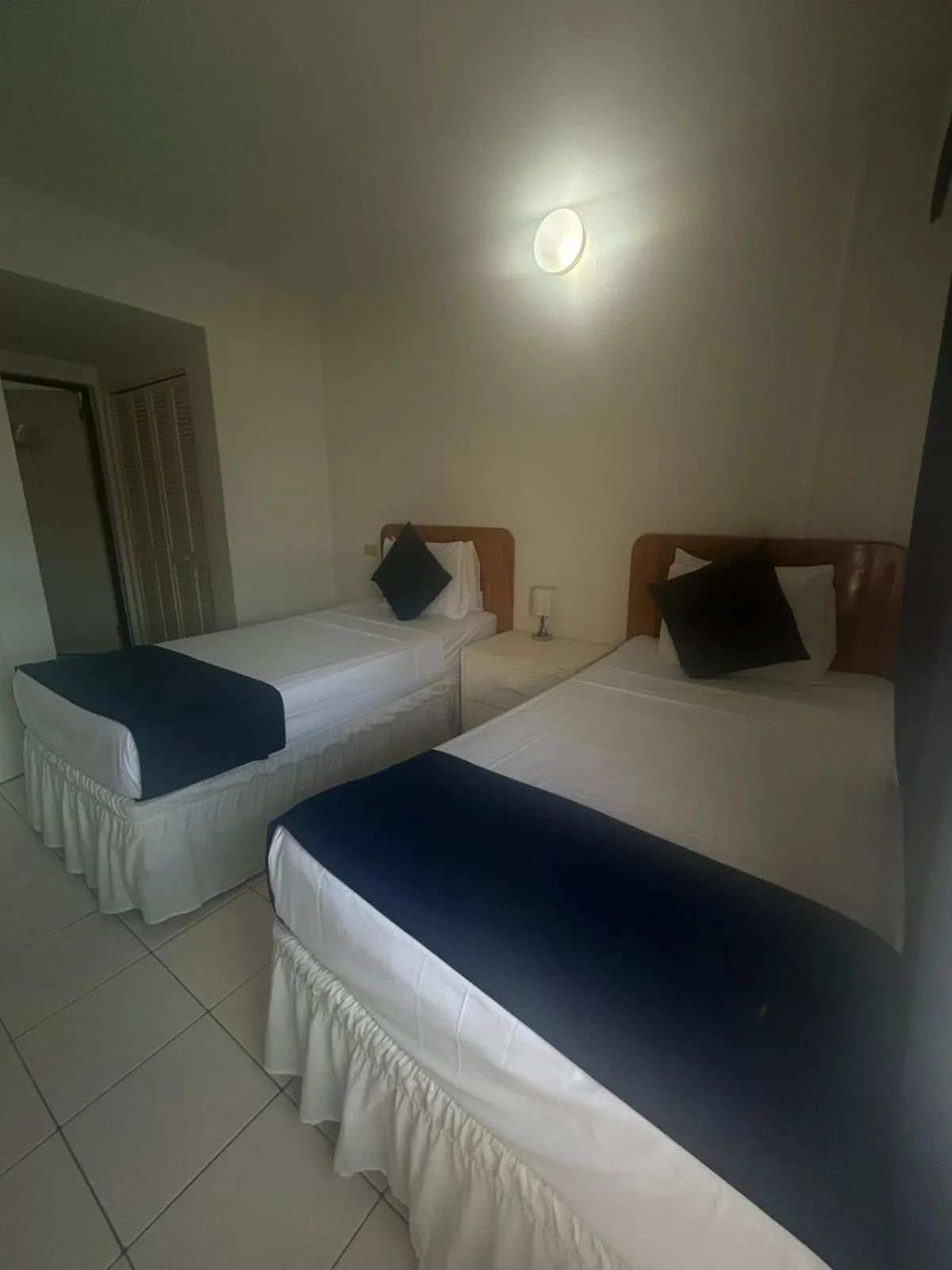 Photo of the whole room, Bed in Seaview Beach Hotel