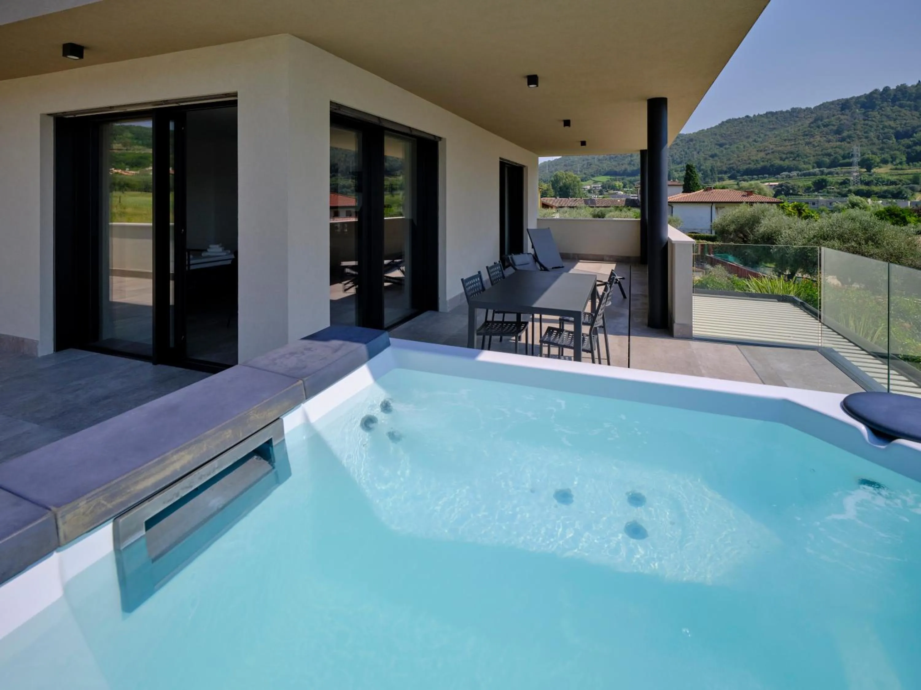 ApartmentsGarda - Aurora Deluxe