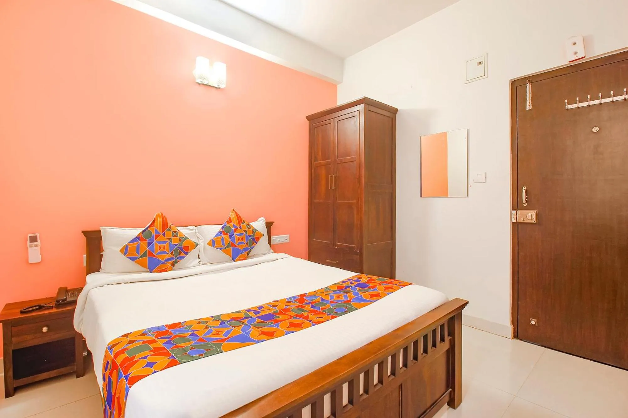 Photo of the whole room, Bed in Via Corner Courtyard - Nr Botanical Garden, Kondapur