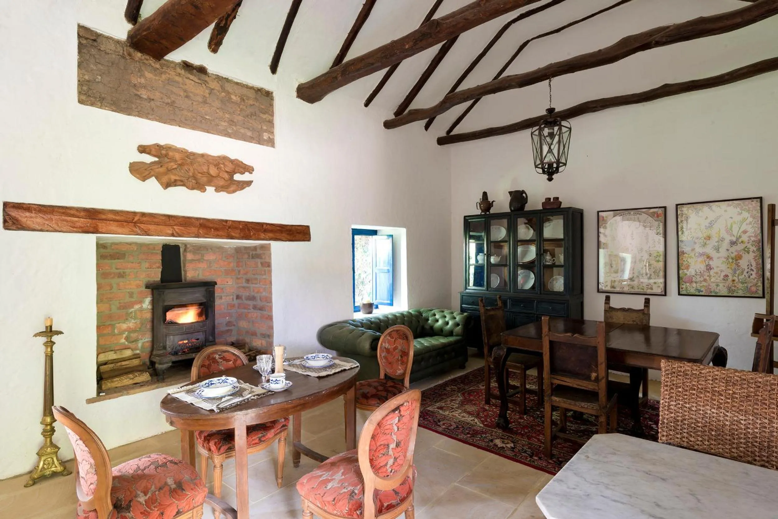 Restaurant/places to eat in Casa La Bisbal