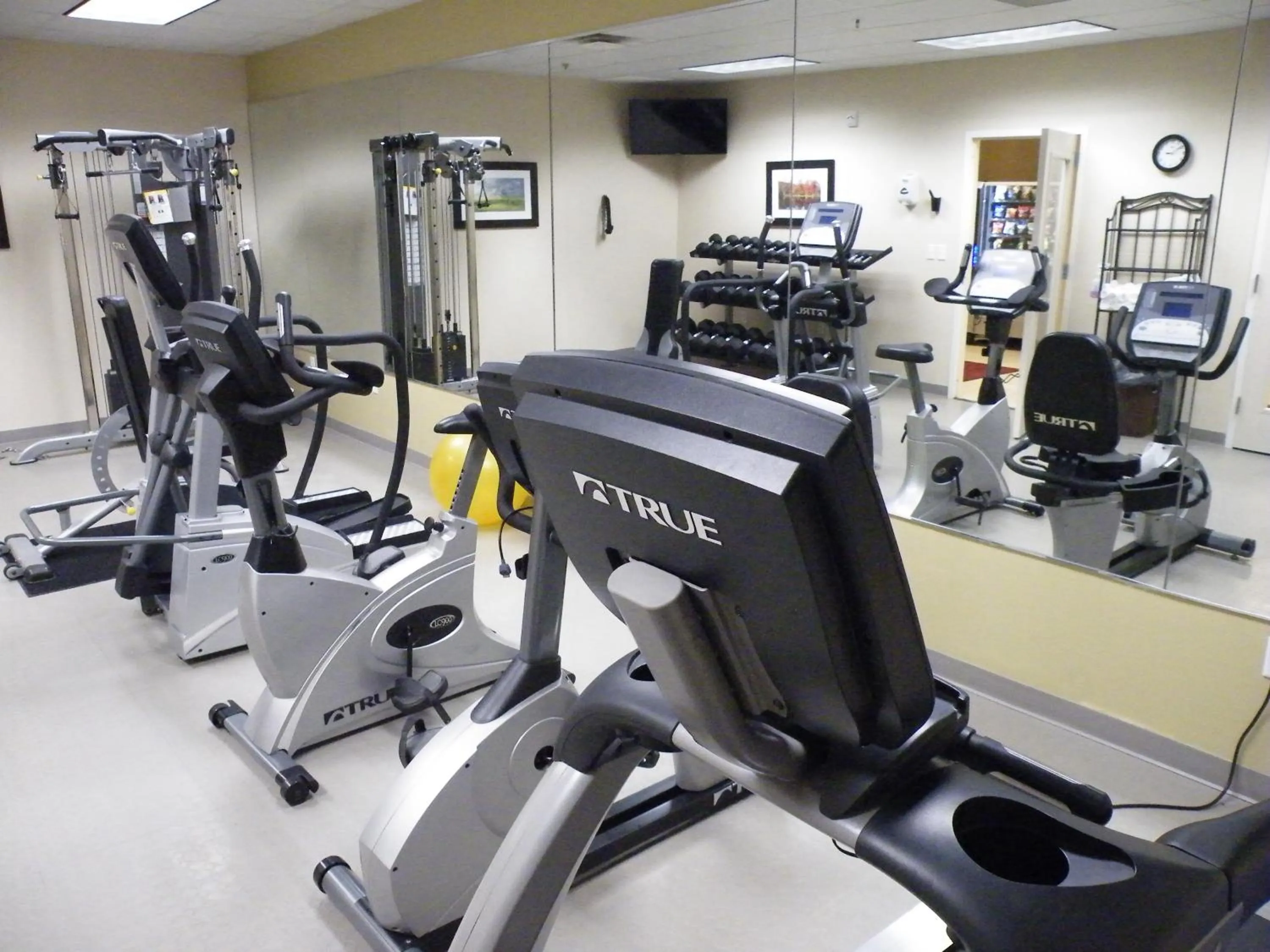 Fitness centre/facilities in Bakken Airport XWA Hotel & Studios