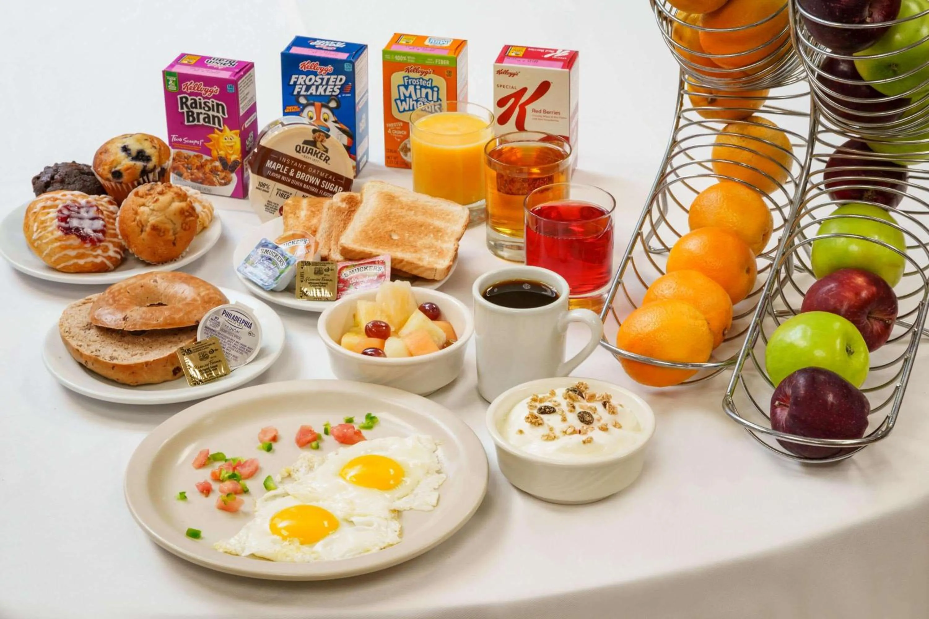 Restaurant/places to eat in Bakken Airport XWA Hotel & Studios