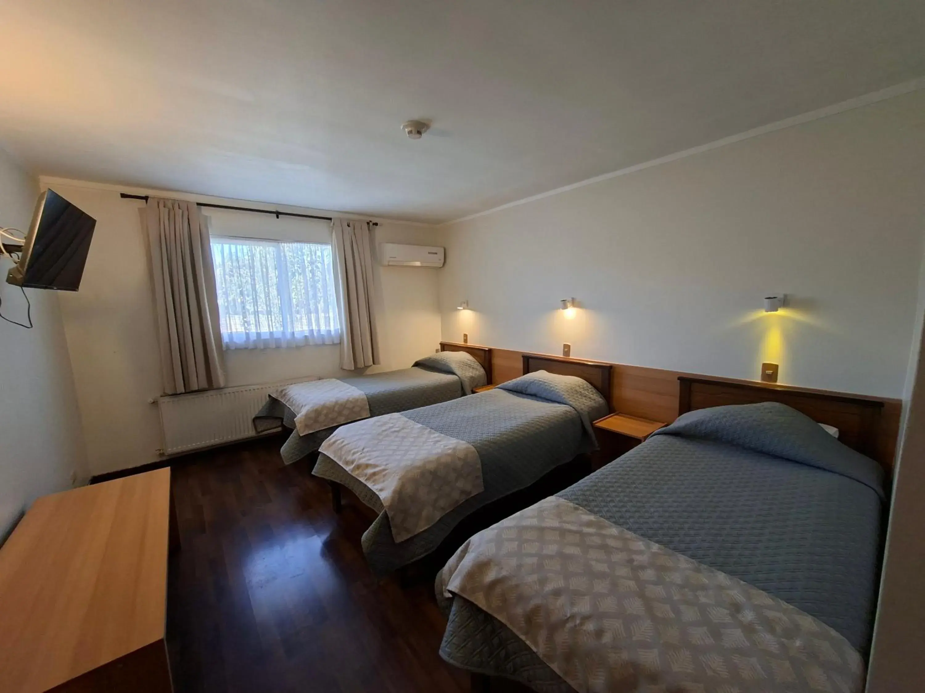 Triple Room in Hotel Los Andes Triple Room in Hotel Los Andes