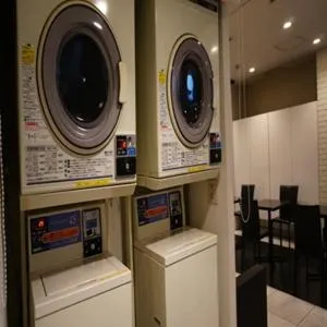 Hamilton Hotel Black