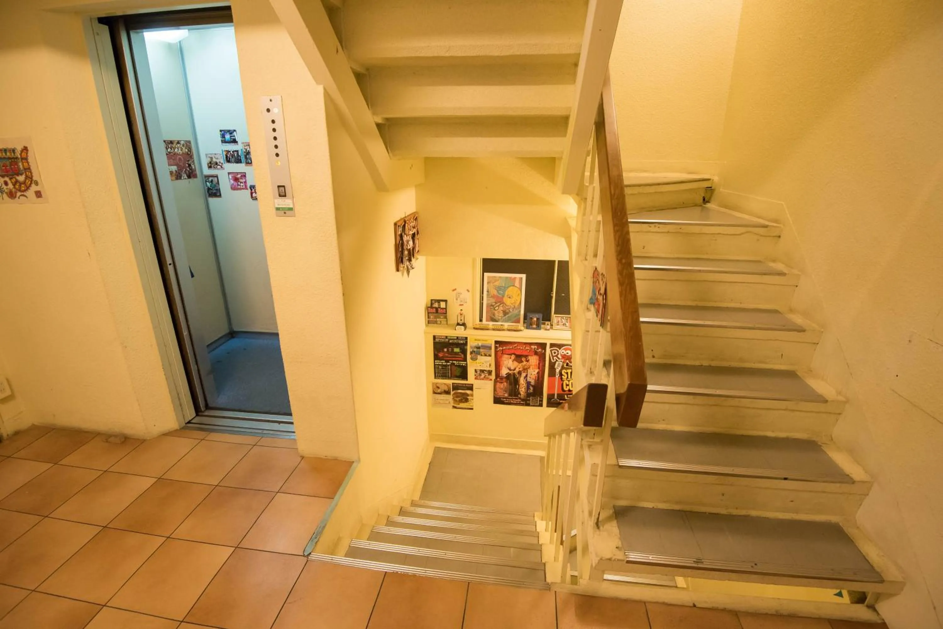 Area and facilities in Hostel Q