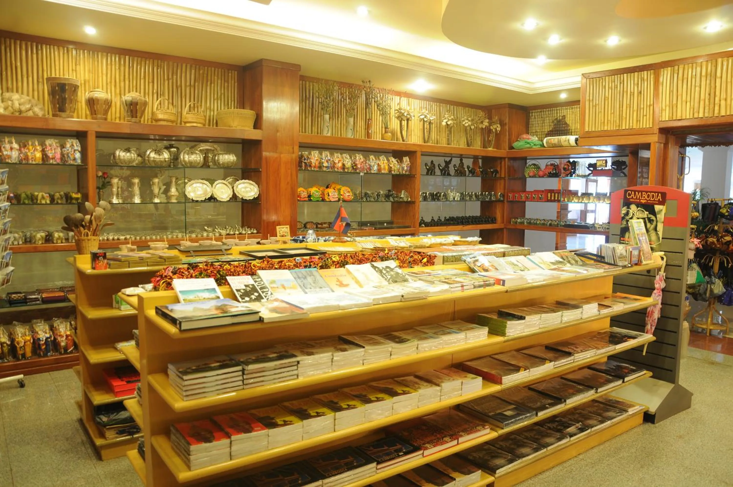 Restaurant/places to eat in City Angkor Hotel