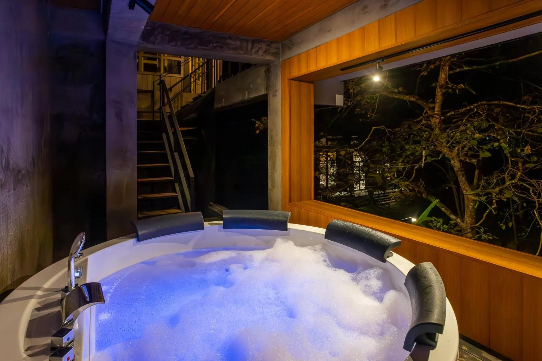 Night in The Stream House