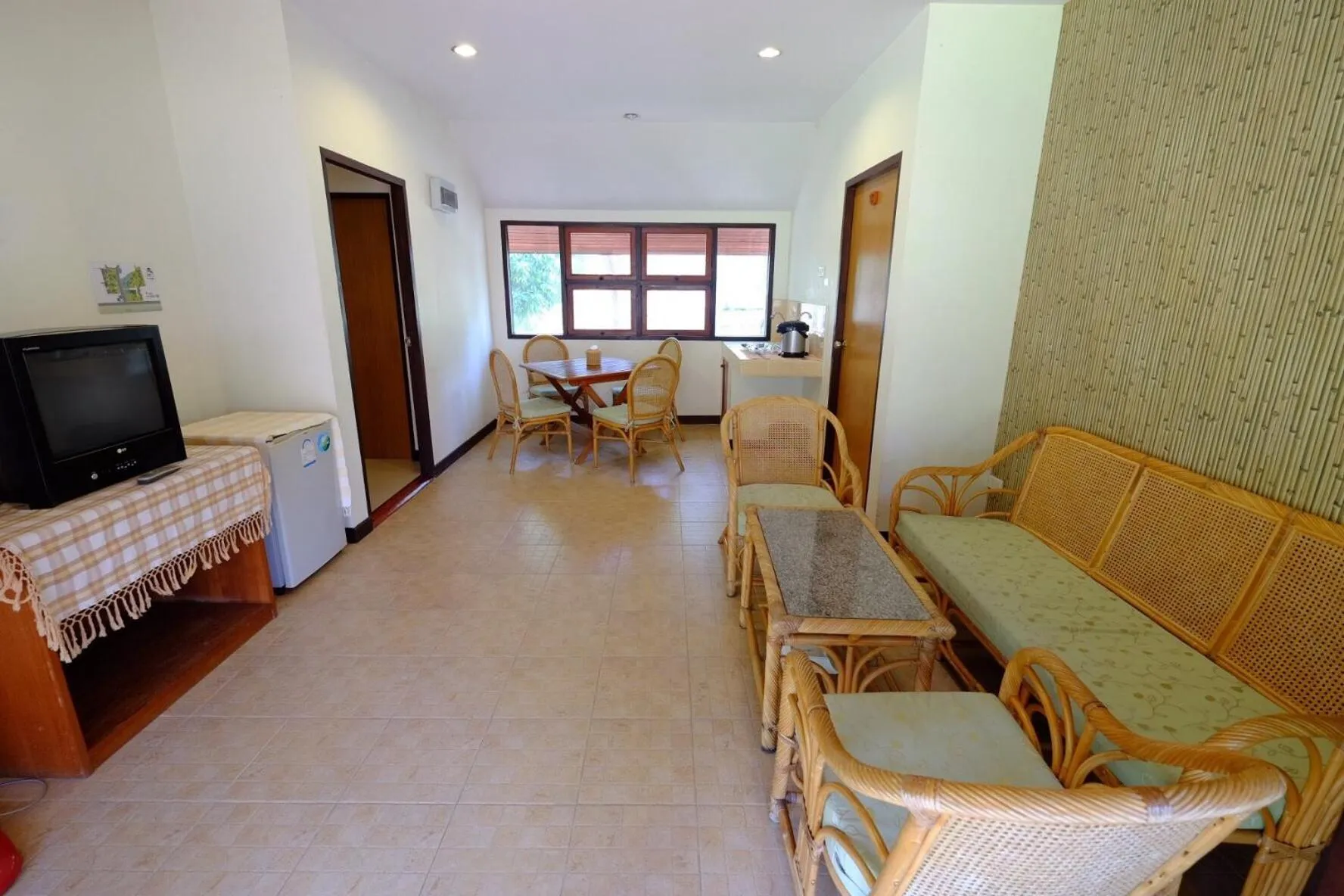 Living room in Suan Bankrut Beach Resort