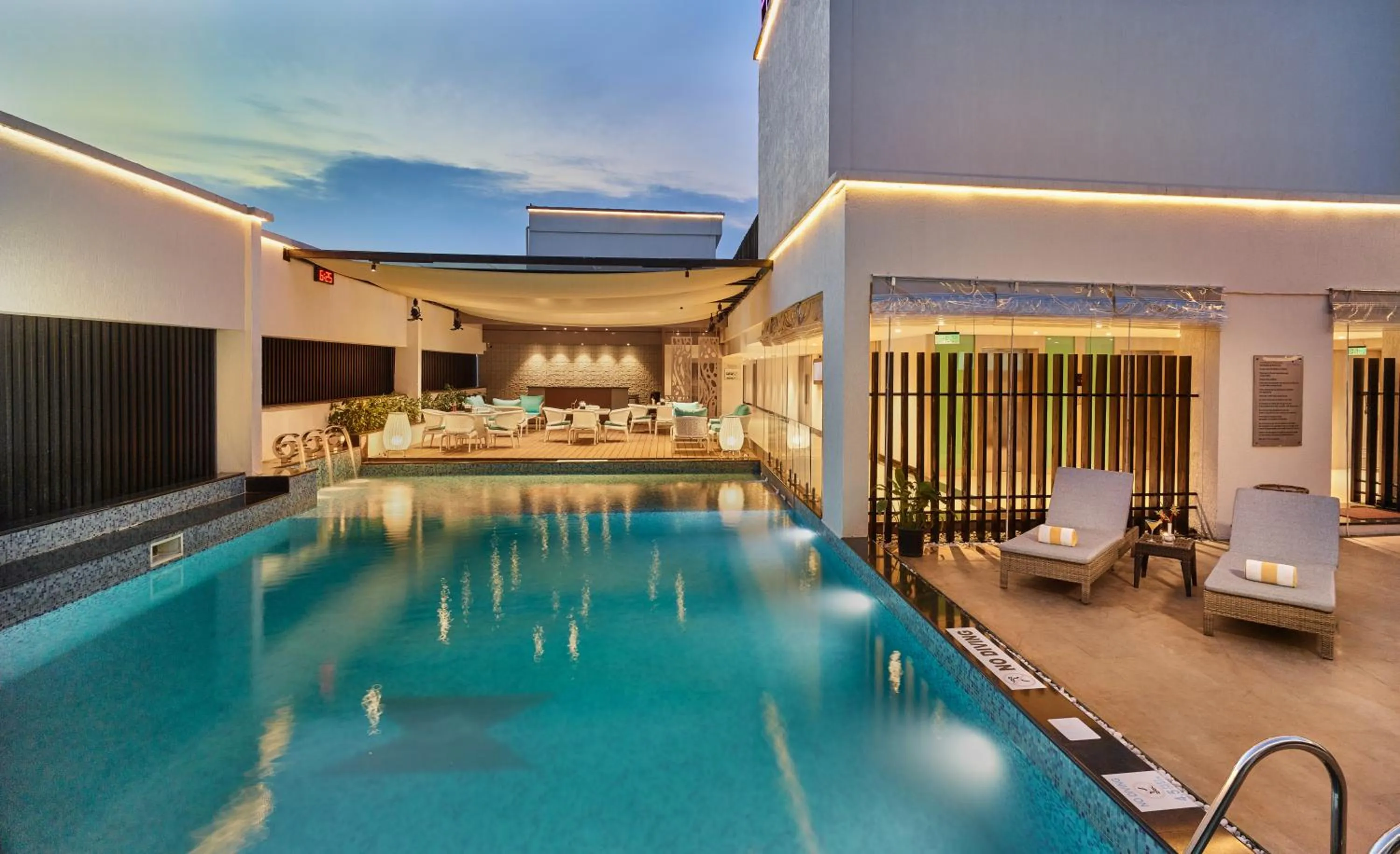 Swimming pool in HYCINTH Hotels