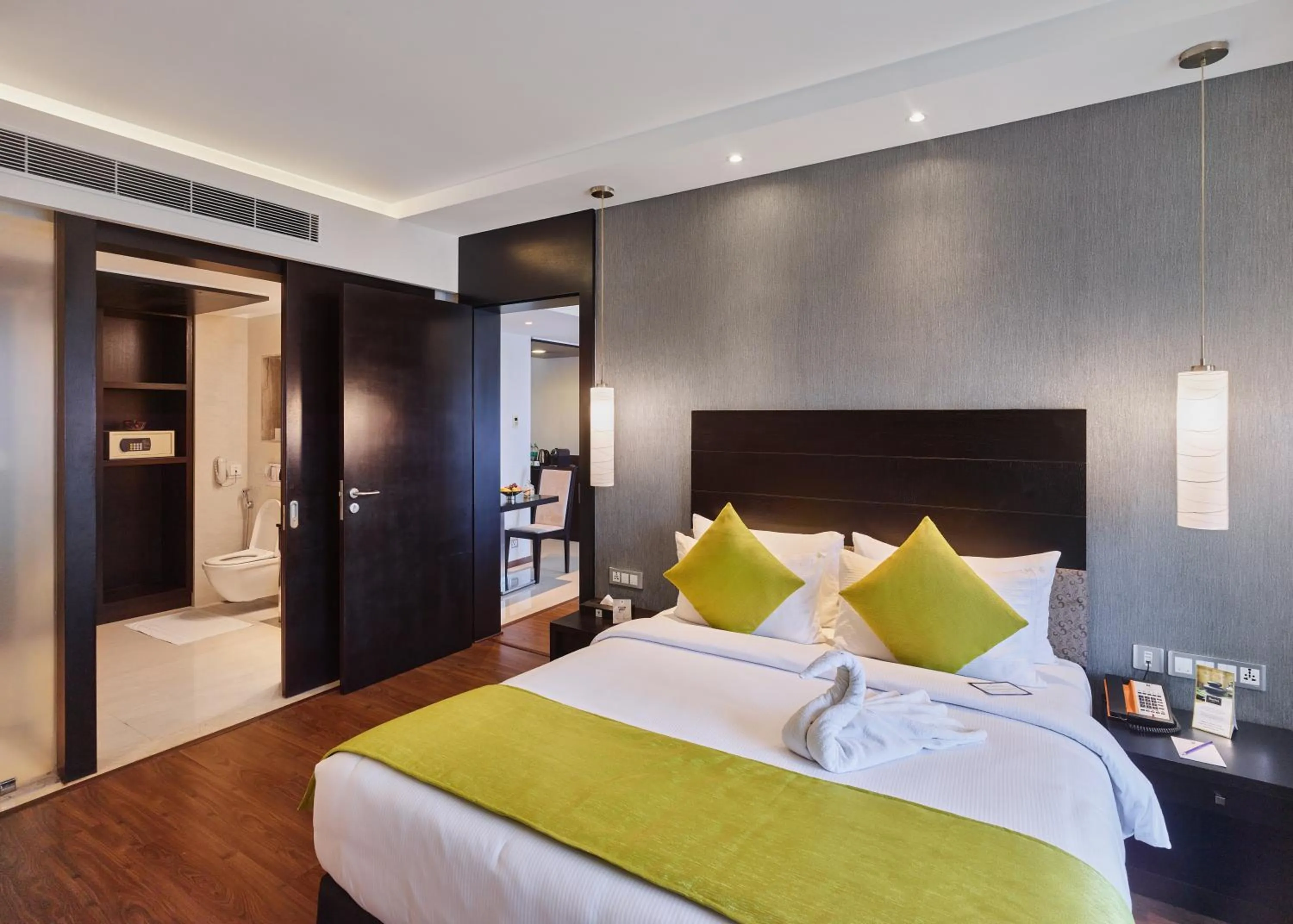 Bed in HYCINTH Hotels