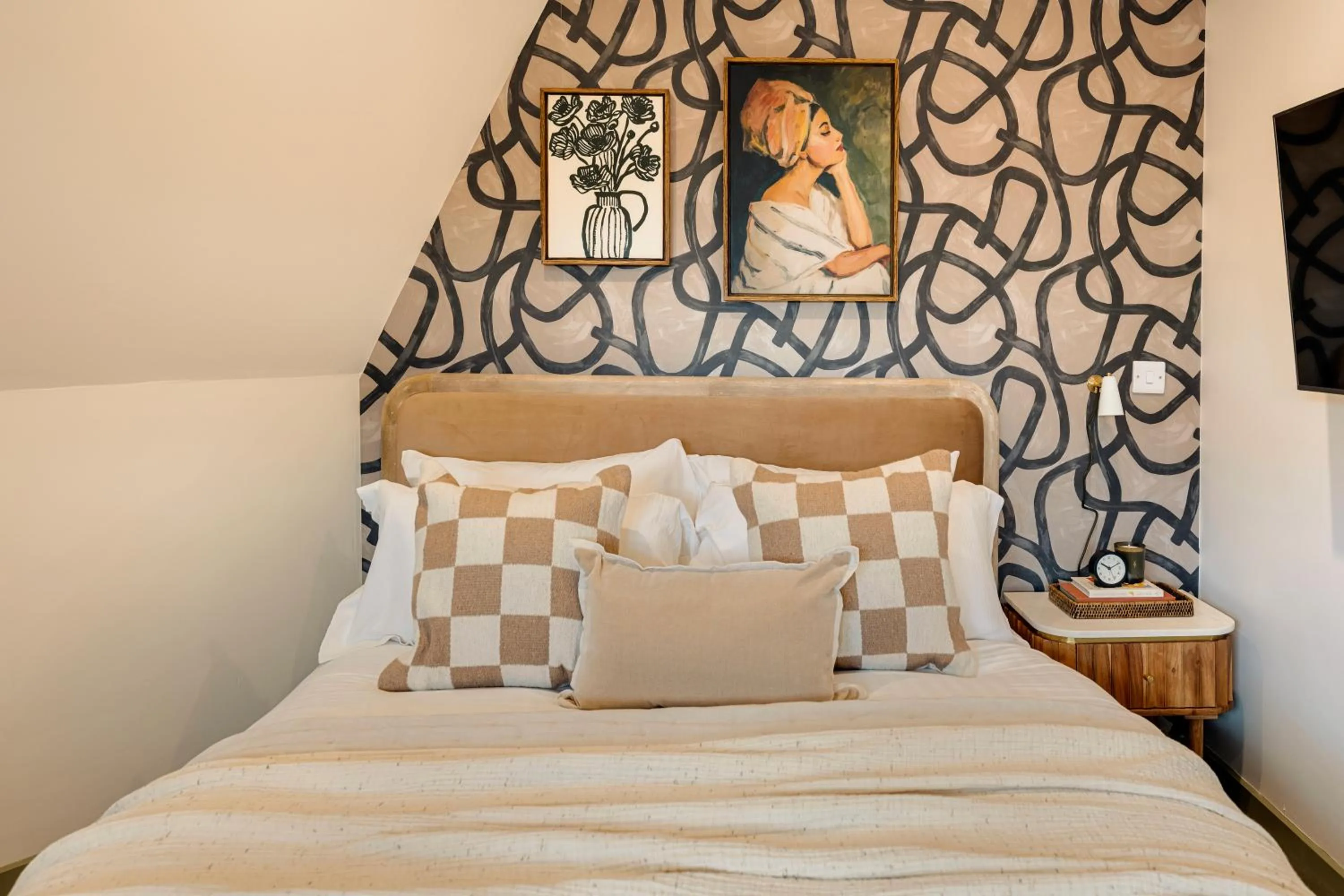 Bed in Your Apartment I Clifton Village