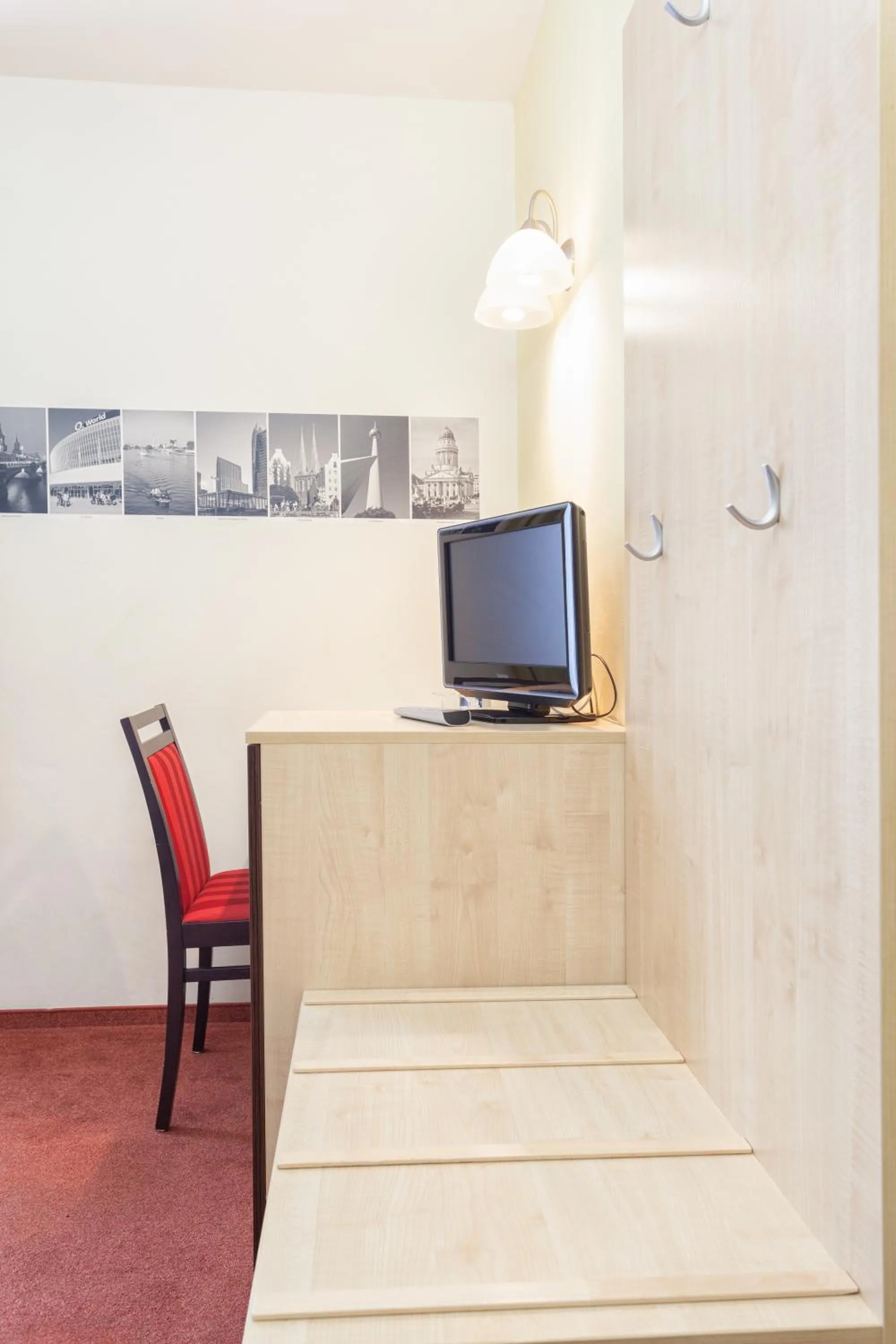 Photo of the whole room in Hotel Mit-Mensch