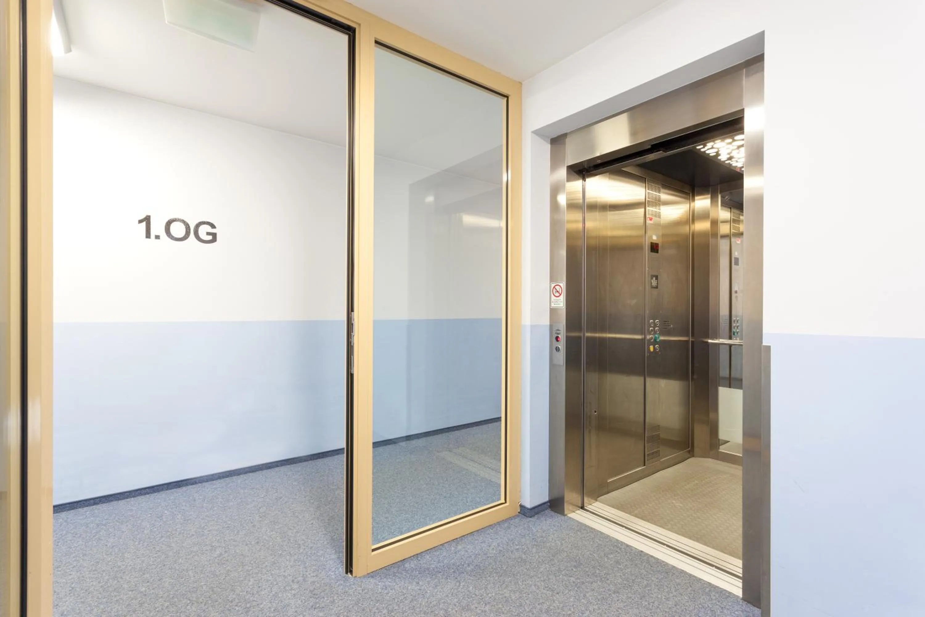 Property building in Hotel Mit-Mensch