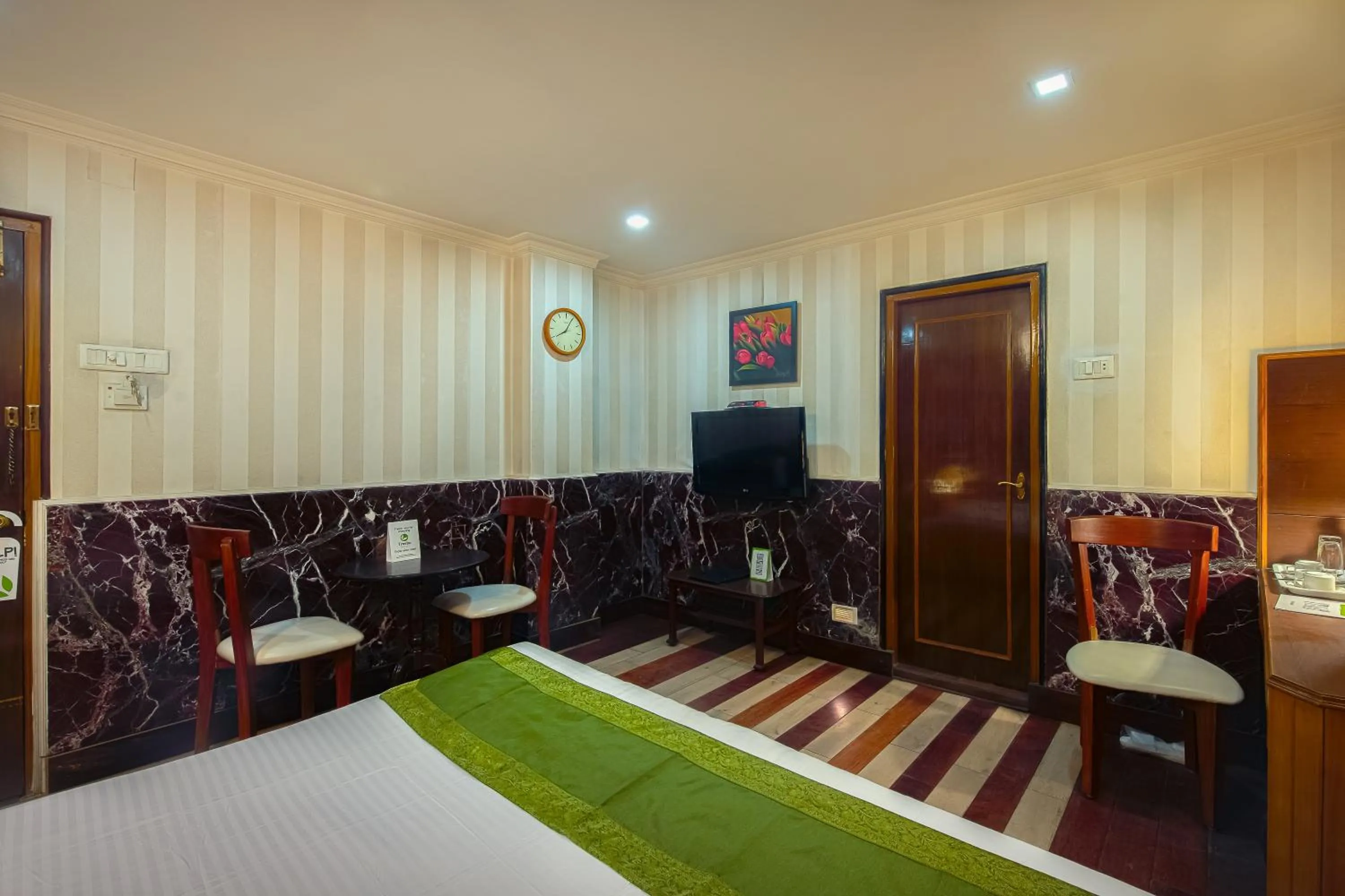 TV and multimedia in Treebo Green View, Park Circus