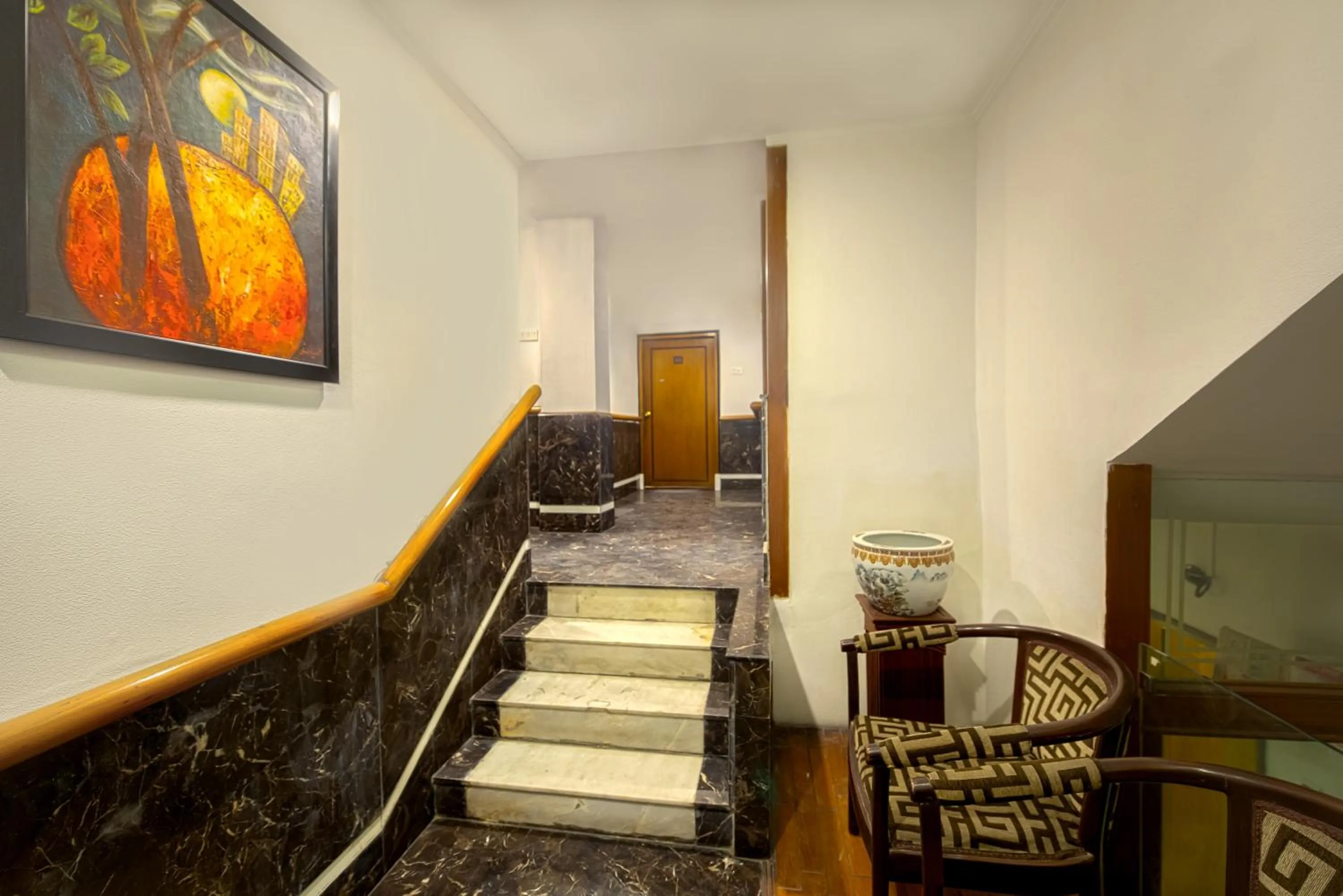 Lobby or reception in Treebo Green View, Park Circus