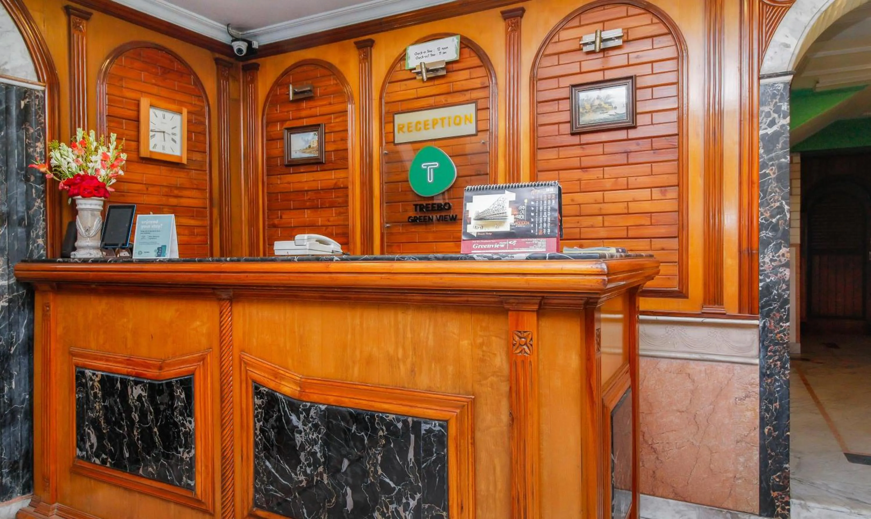 Lobby or reception in Treebo Green View, Park Circus