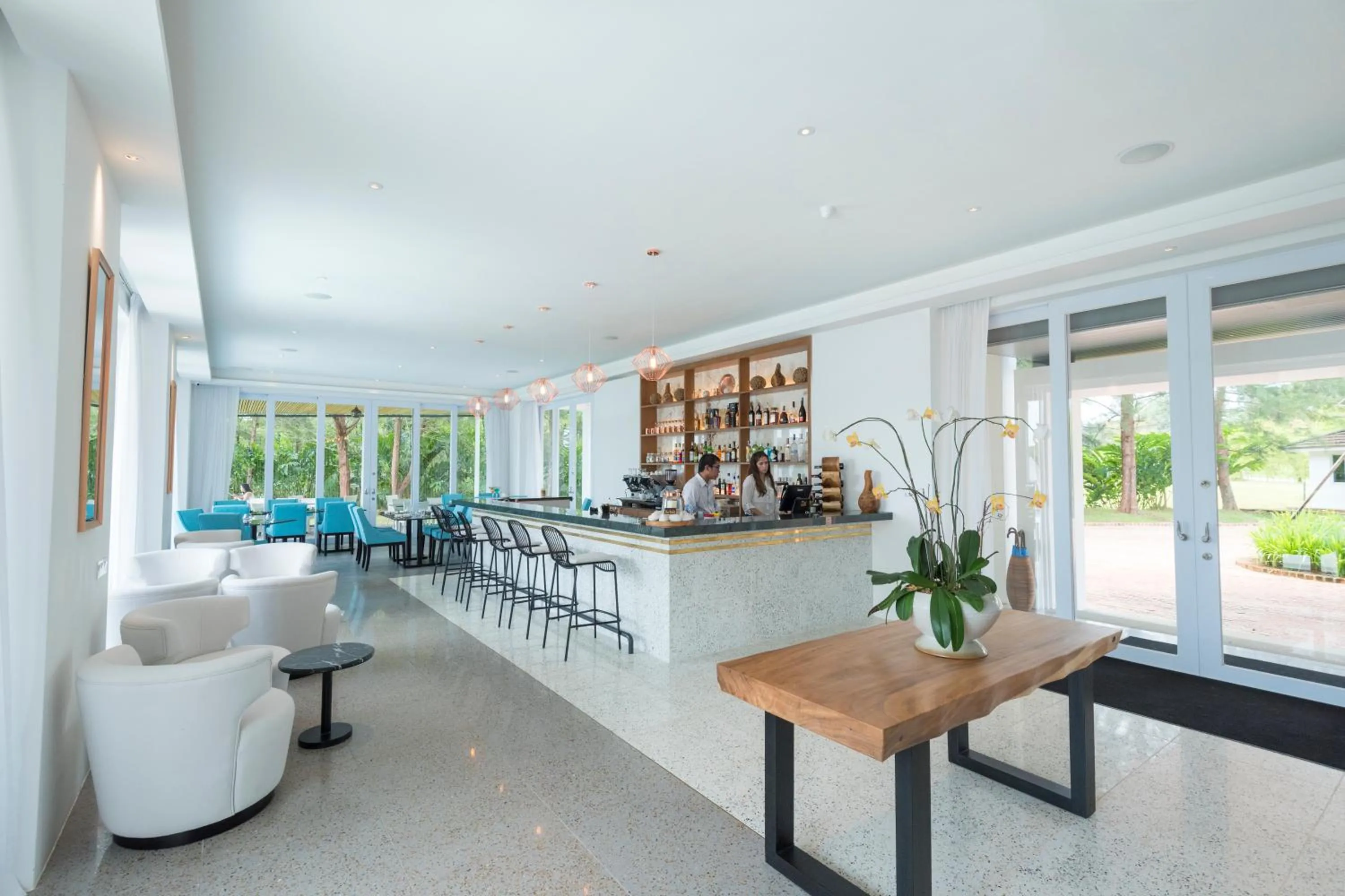 Restaurant/places to eat in Cove 55