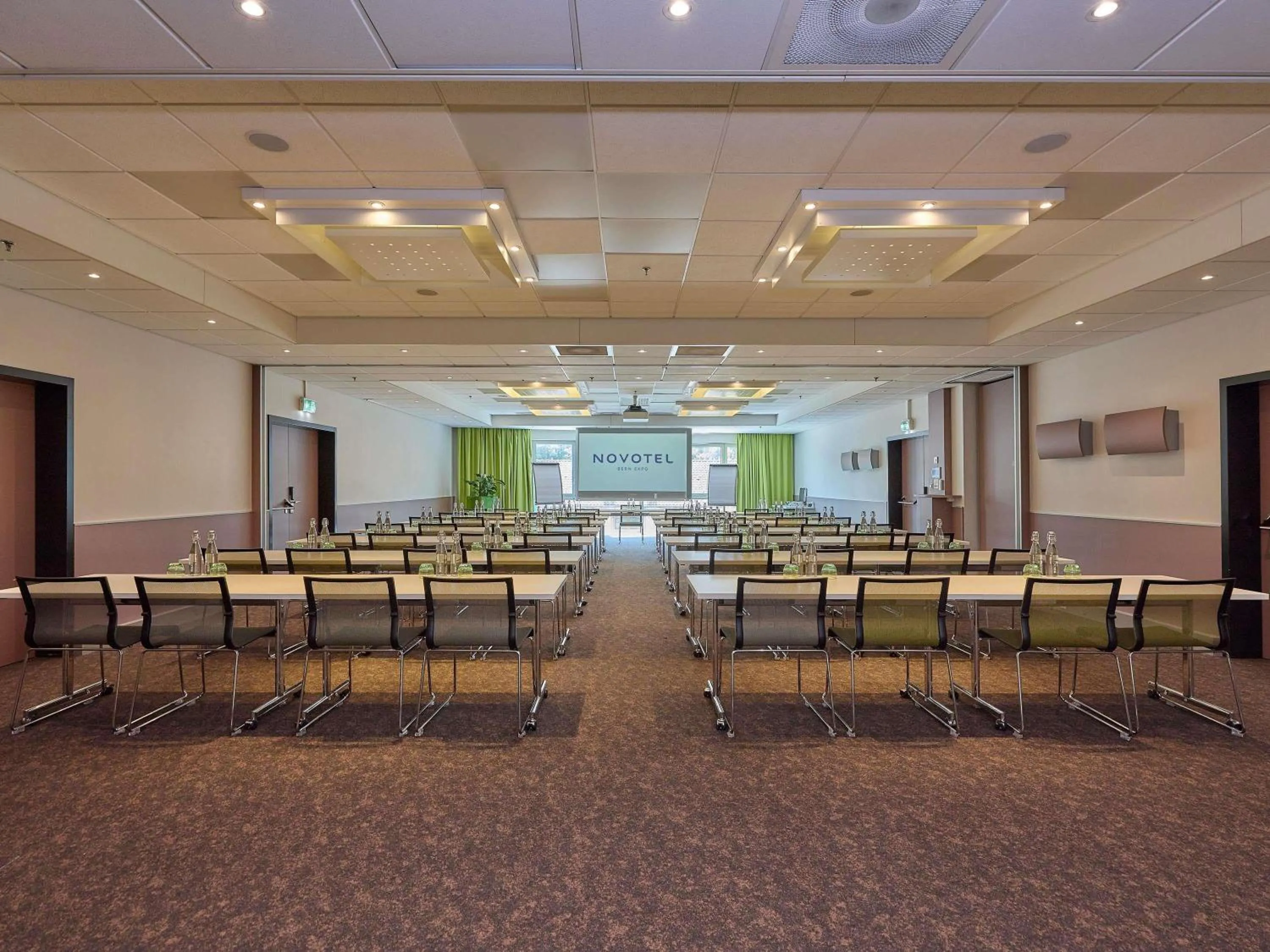 Meeting/conference room in Novotel Bern Expo
