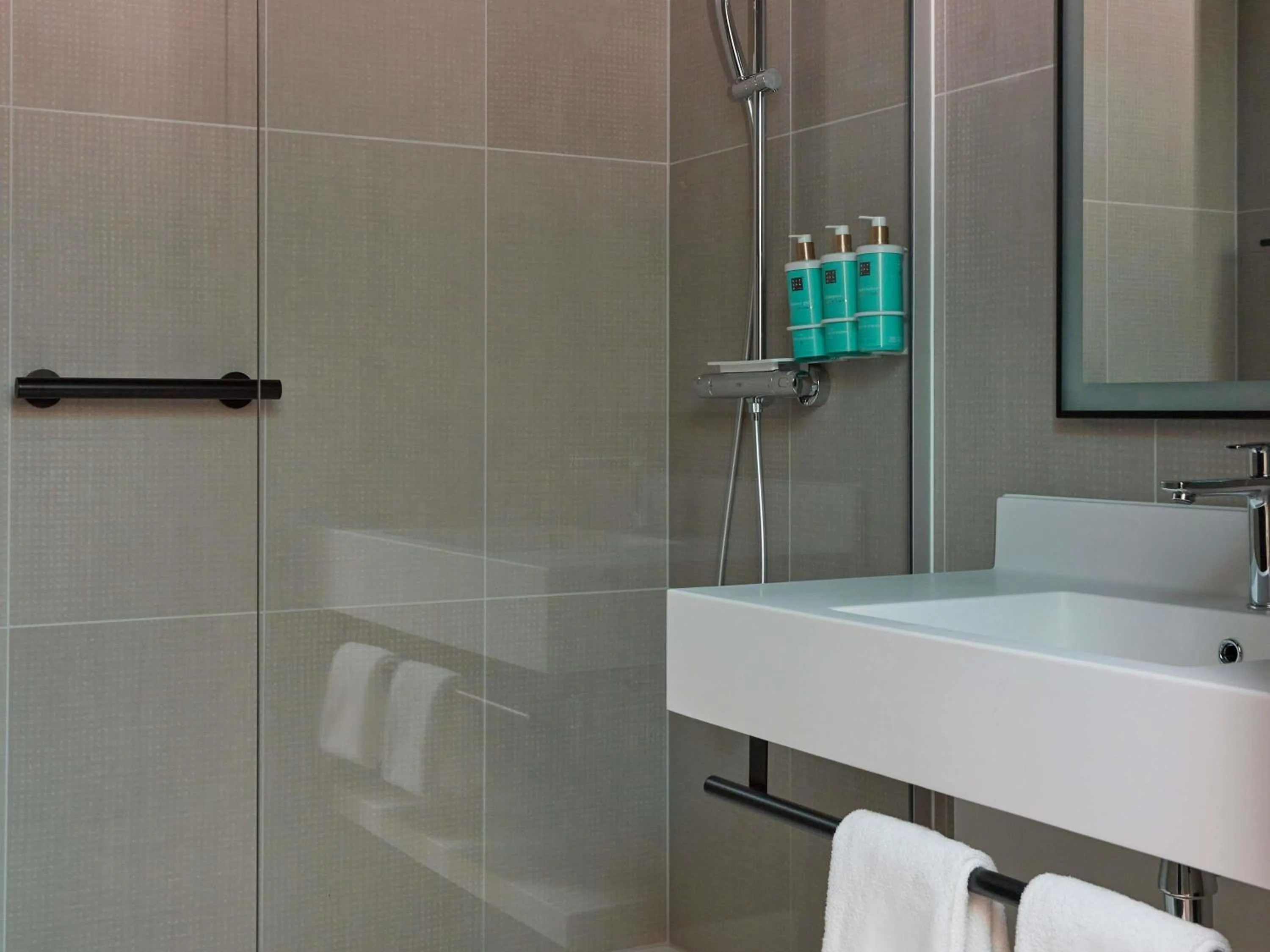 Bedroom in Novotel Bern Expo