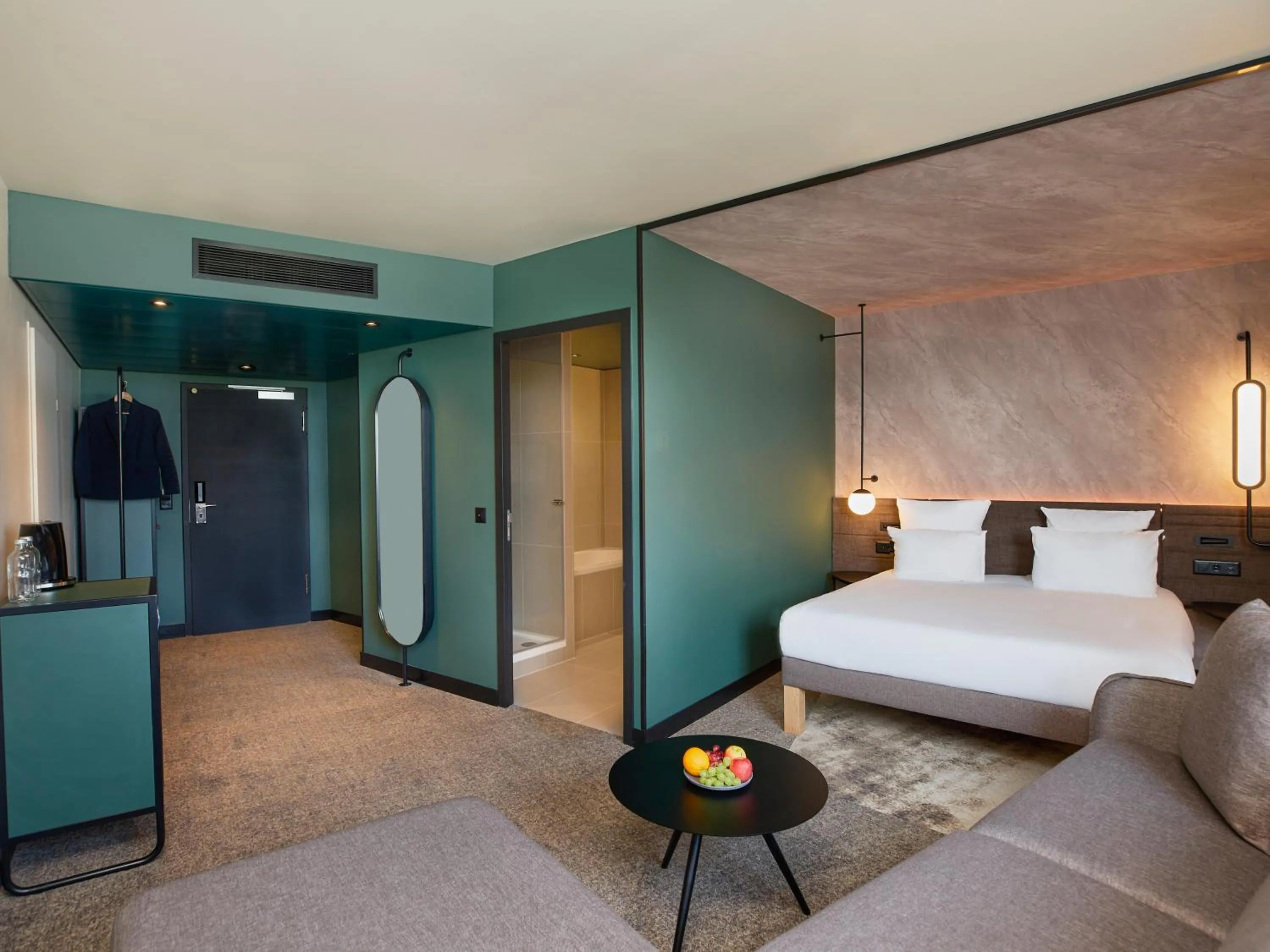 Bed in Novotel Bern Expo