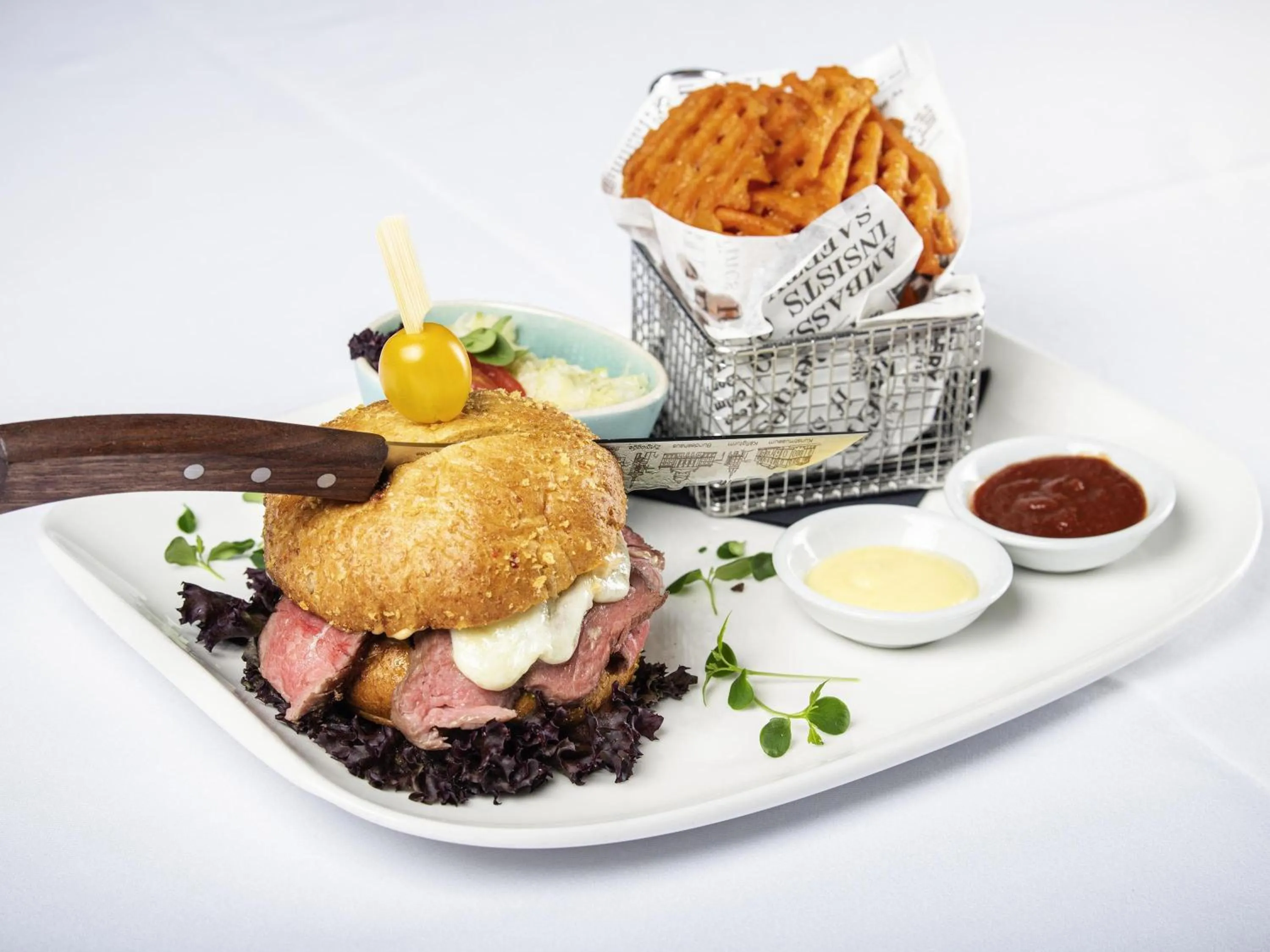 Restaurant/places to eat in Novotel Bern Expo