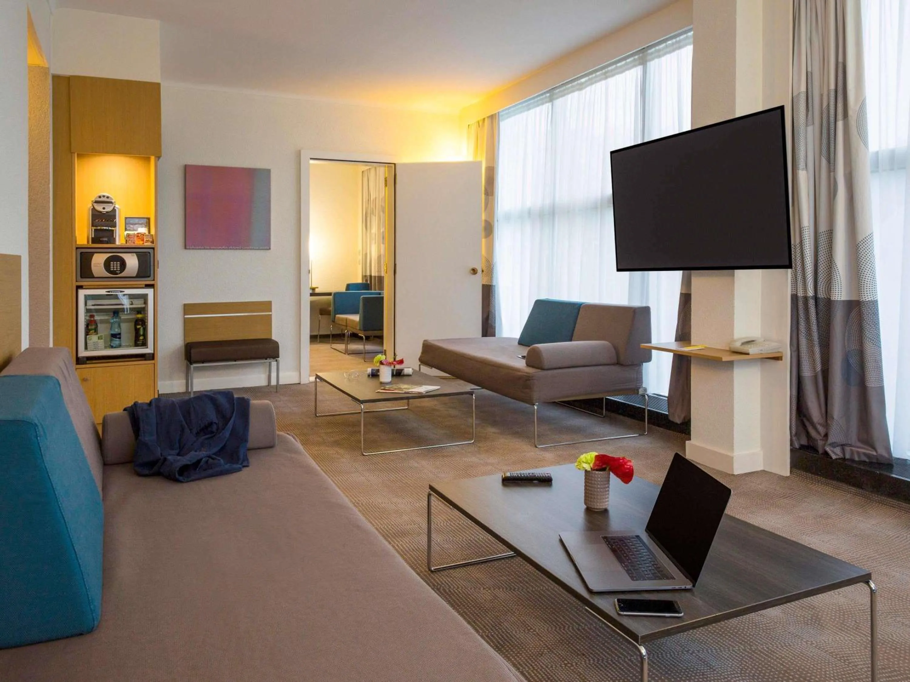 Bedroom in Novotel Genève Centre