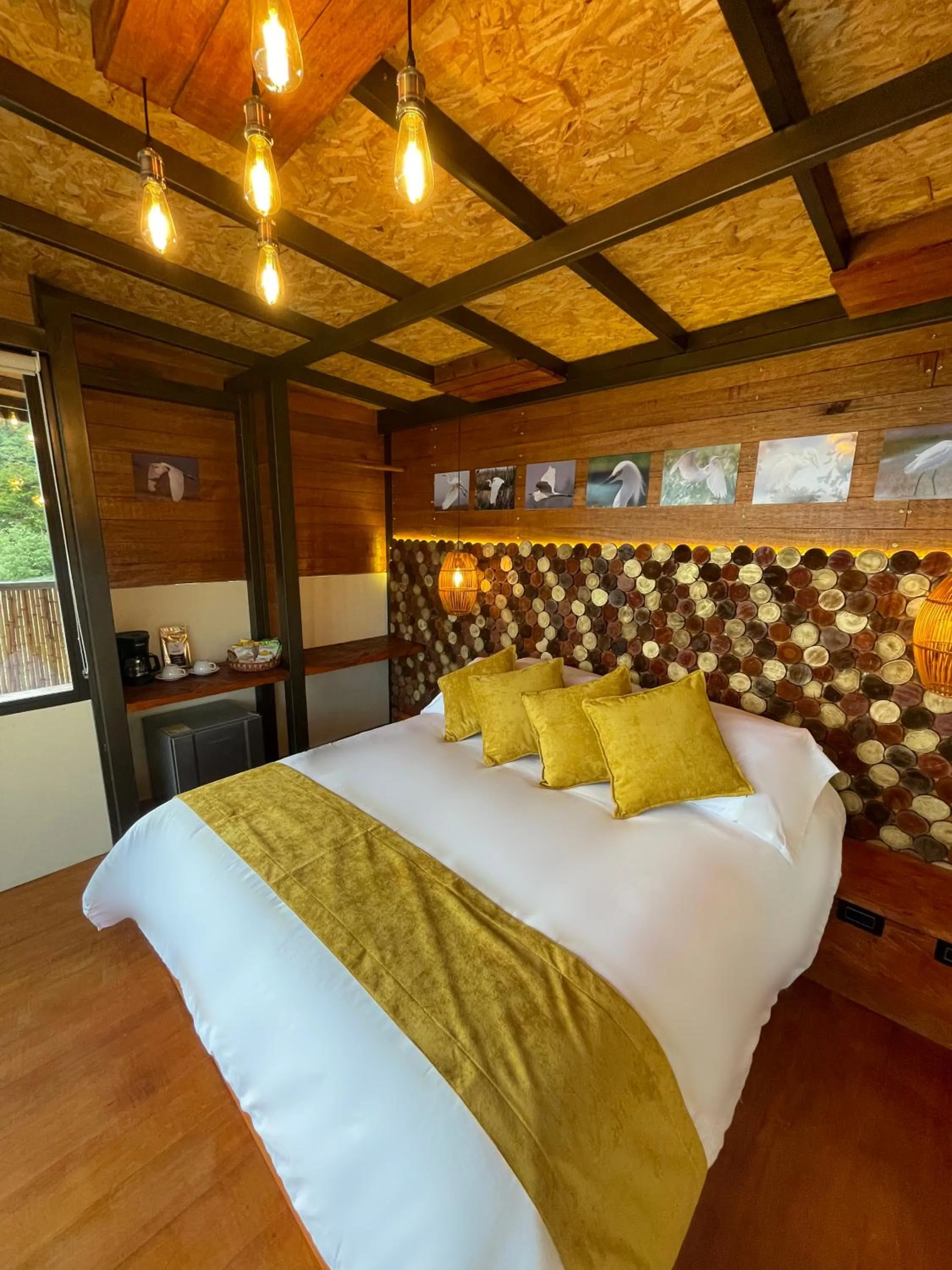 Bed in Natubri Ecohotel