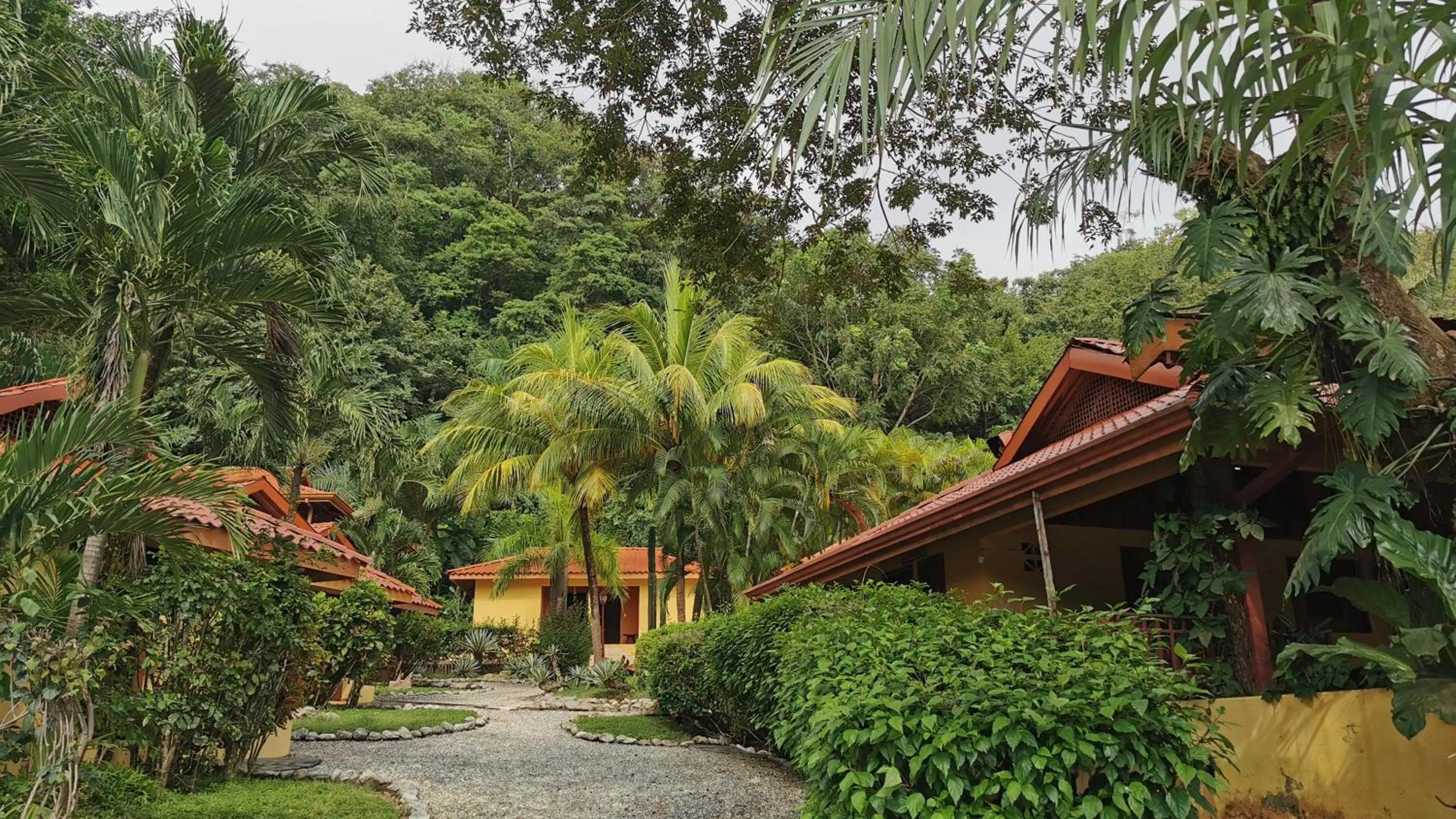 Property building in Hotel Ritmo Tropical - Pool and Breakfast