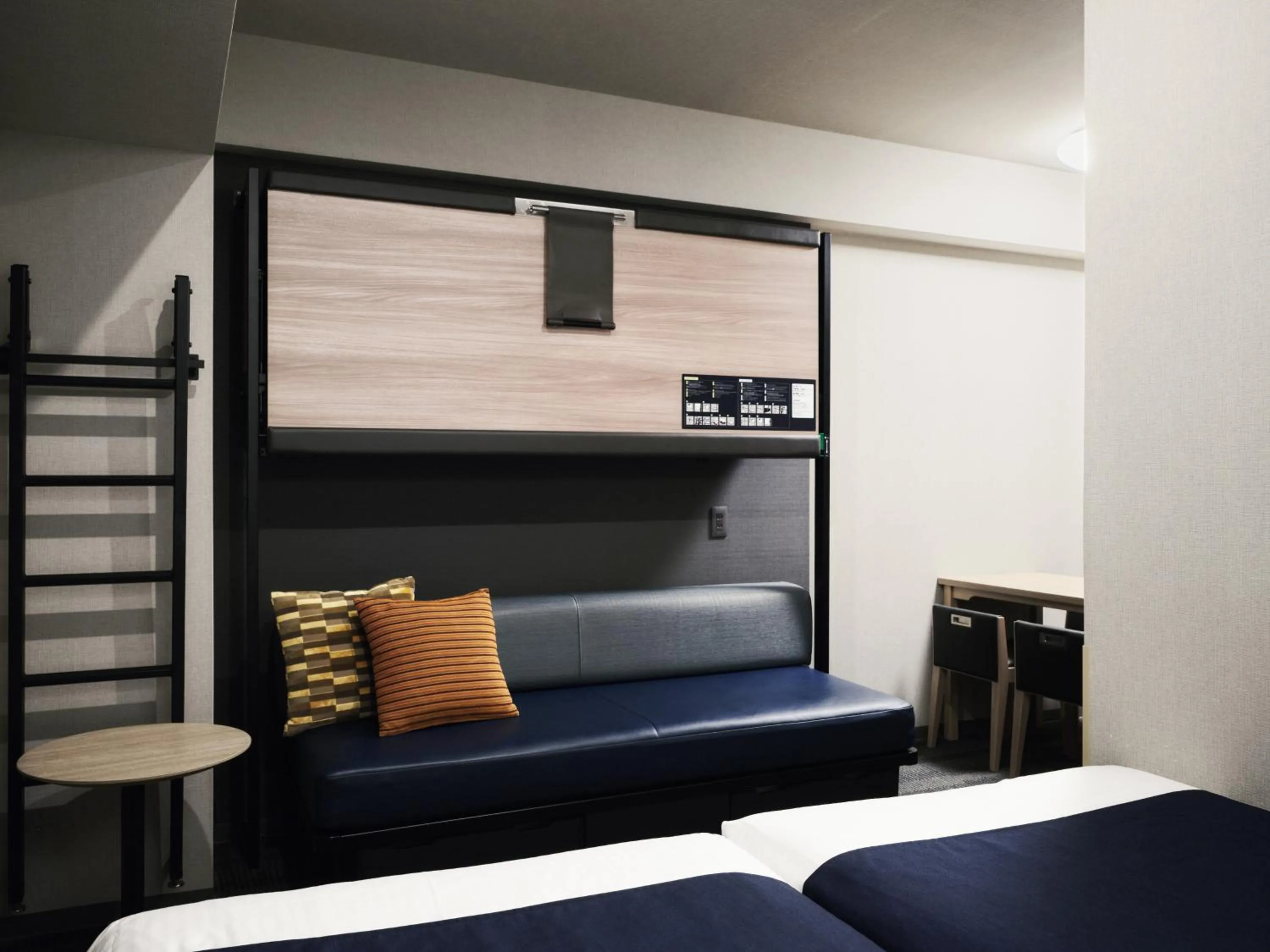 Bed in MONday Apart Asakusabashi Akihabara